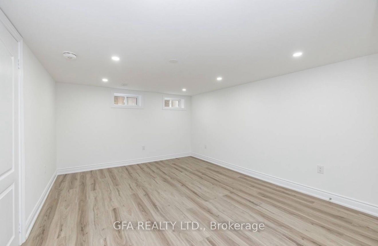 9 Melville Crescent #lower Property Photo 14
