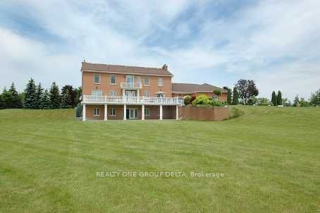 6 Bowman (upper Level) Avenue Property Photo 3