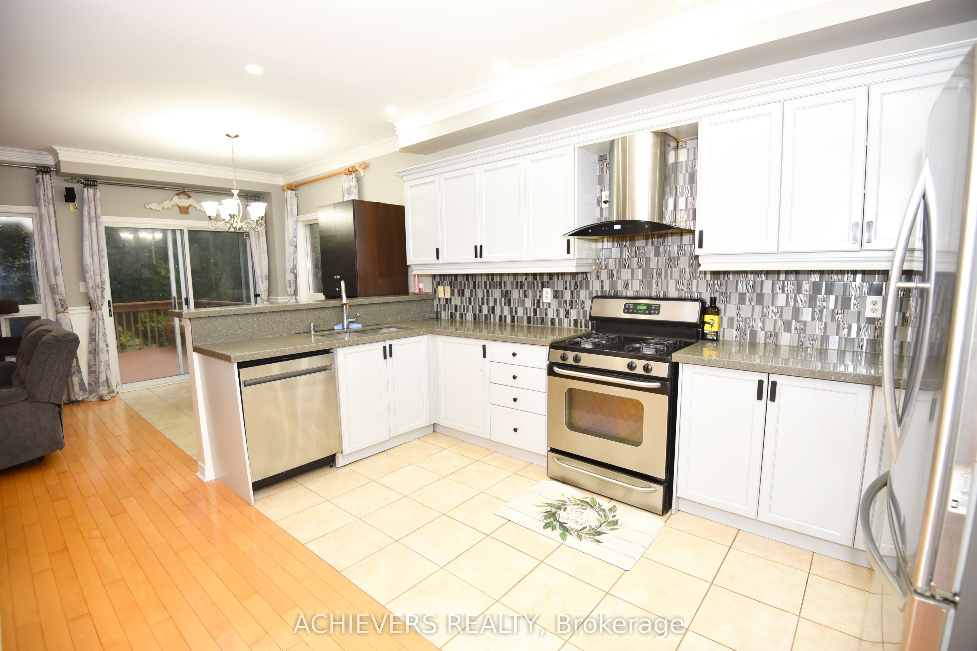 521 Navigator Drive Property Photo 10