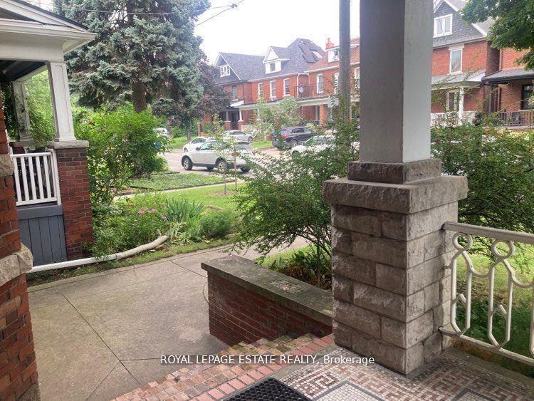 128 Mavety Street 3 Property Photo 4