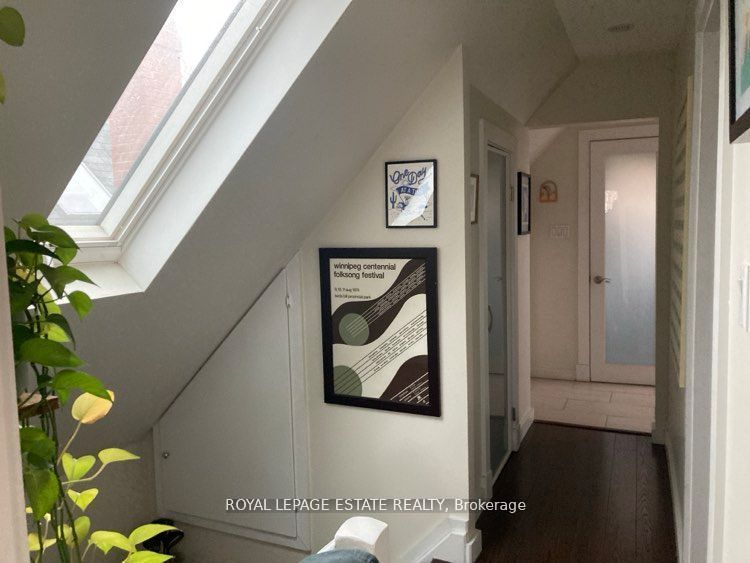 128 Mavety Street 3 Property Photo 9