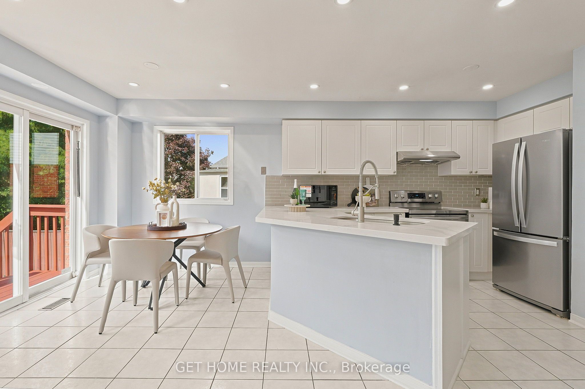 50 Willow Park Drive Property Photo 14