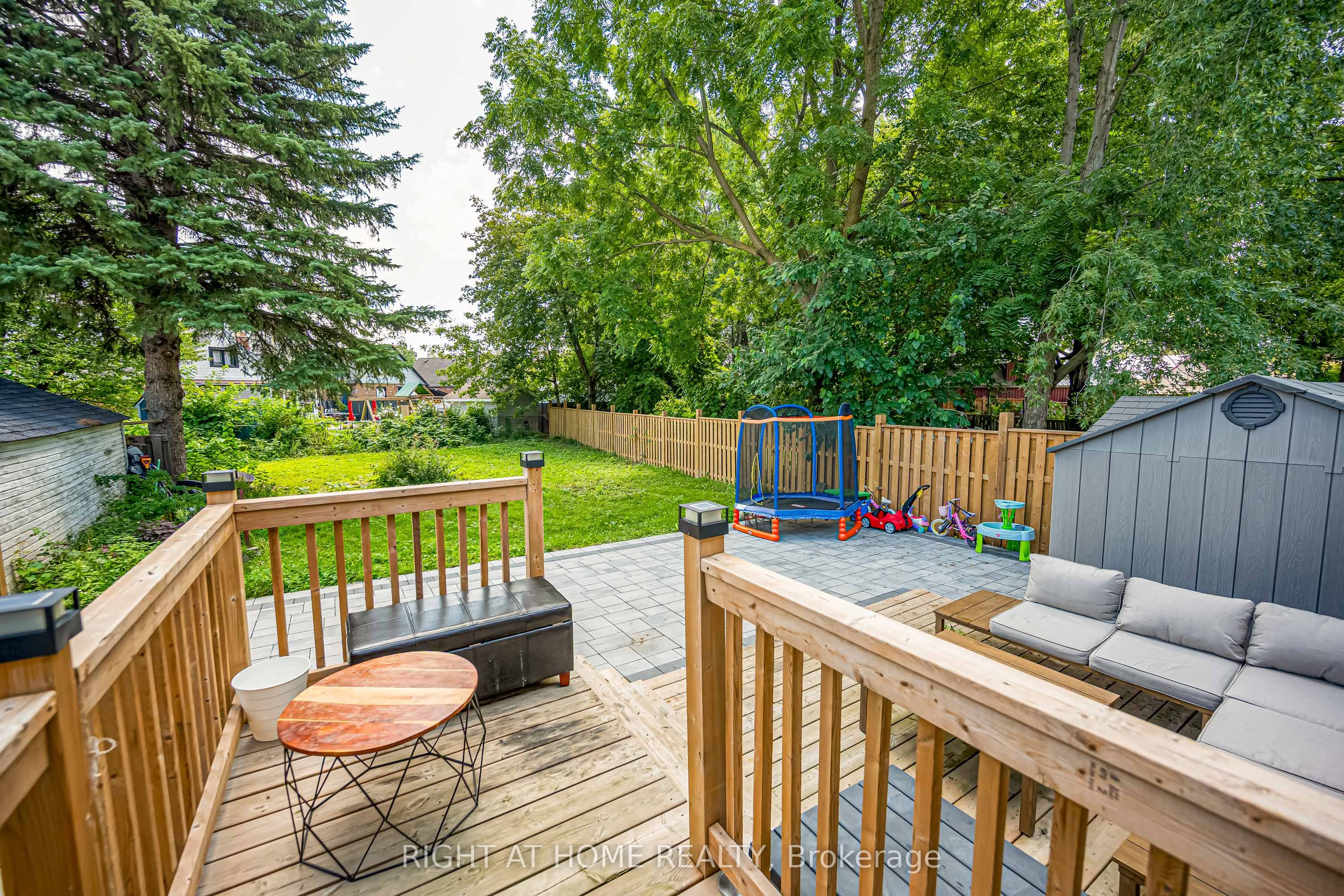 121 Hearst Circle Property Photo 40