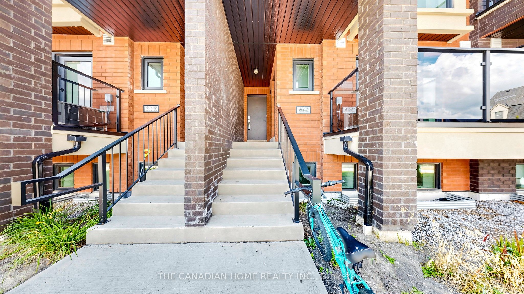 65 Romilly Avenue 11 Property Photo 2