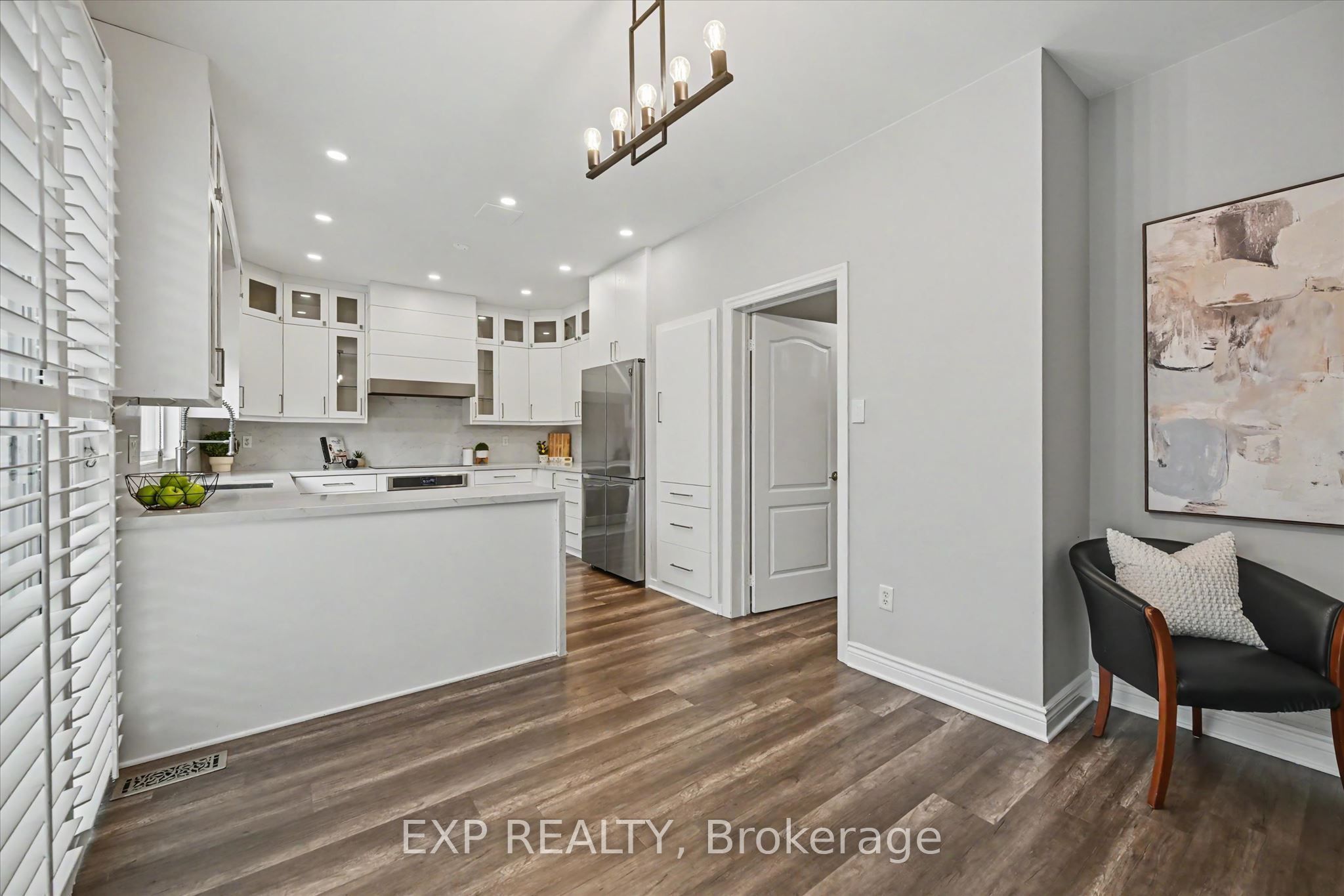 2376 Oakhaven Drive Property Photo 13