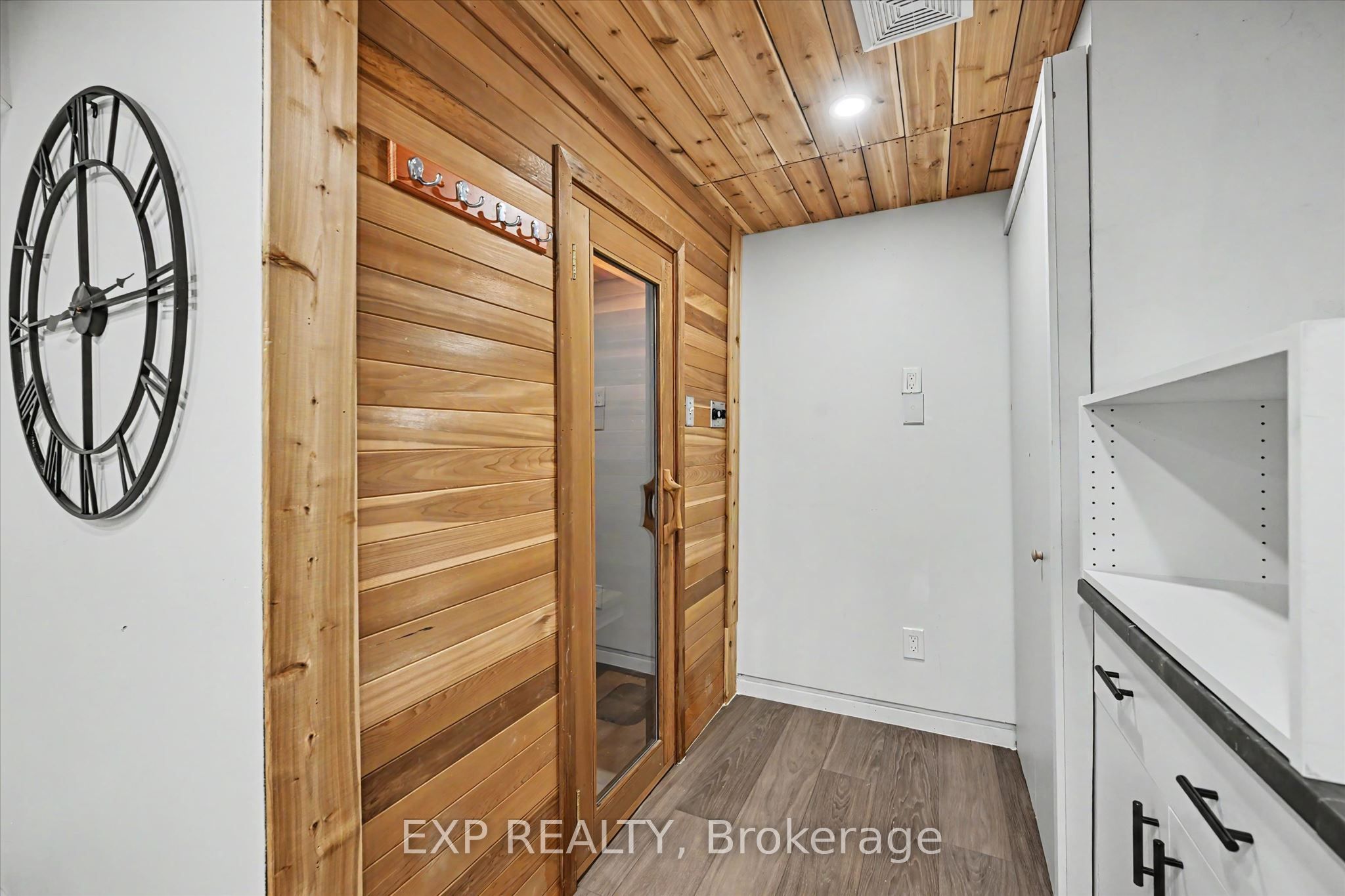 2376 Oakhaven Drive Property Photo 41
