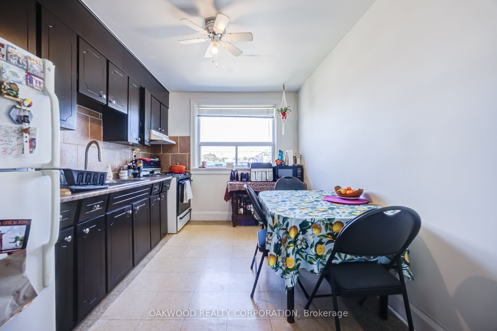 2449 St Clair Avenue W Property Photo 22
