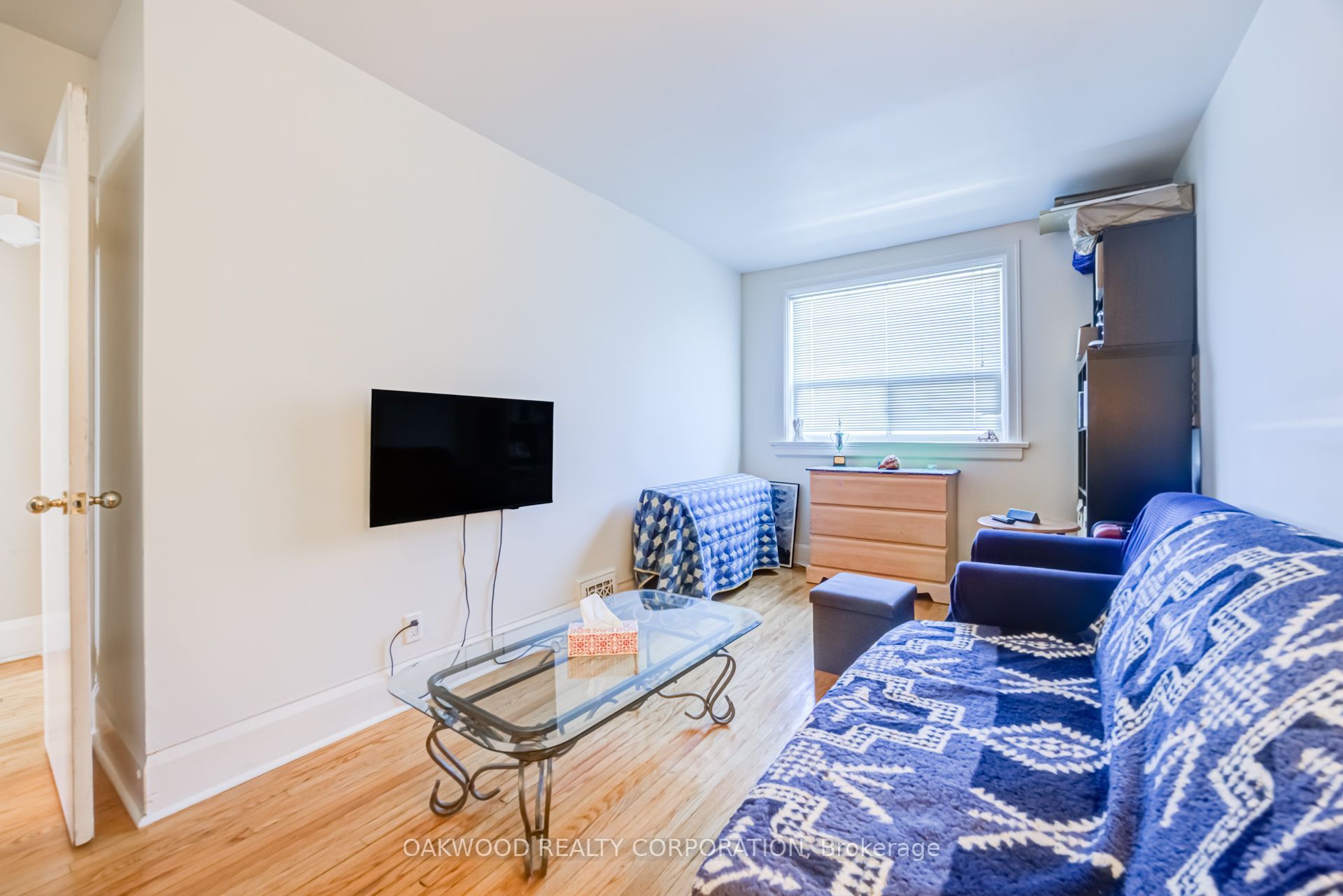 2449 St Clair Avenue W Property Photo 29