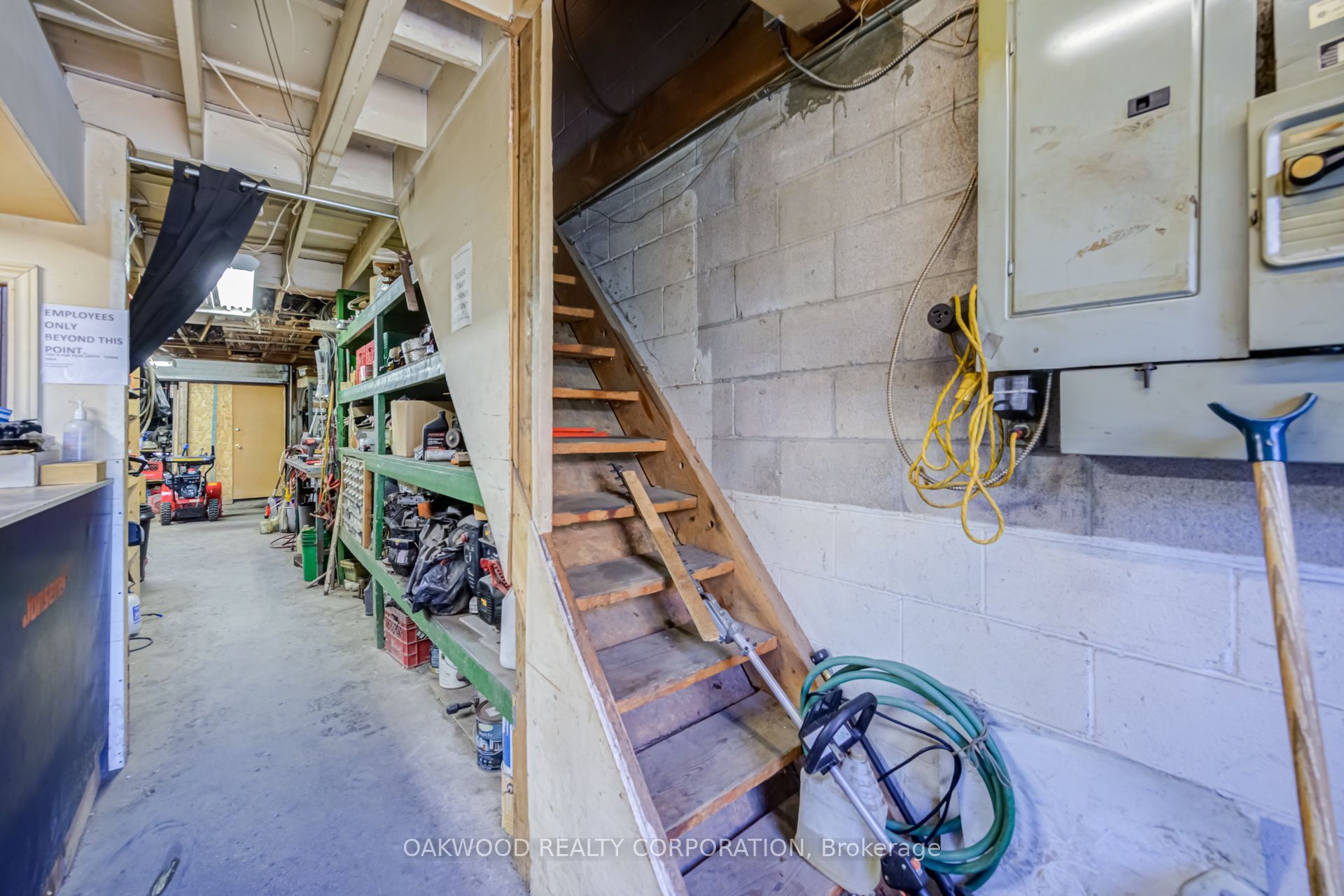 2449 St Clair Avenue W Property Photo 45