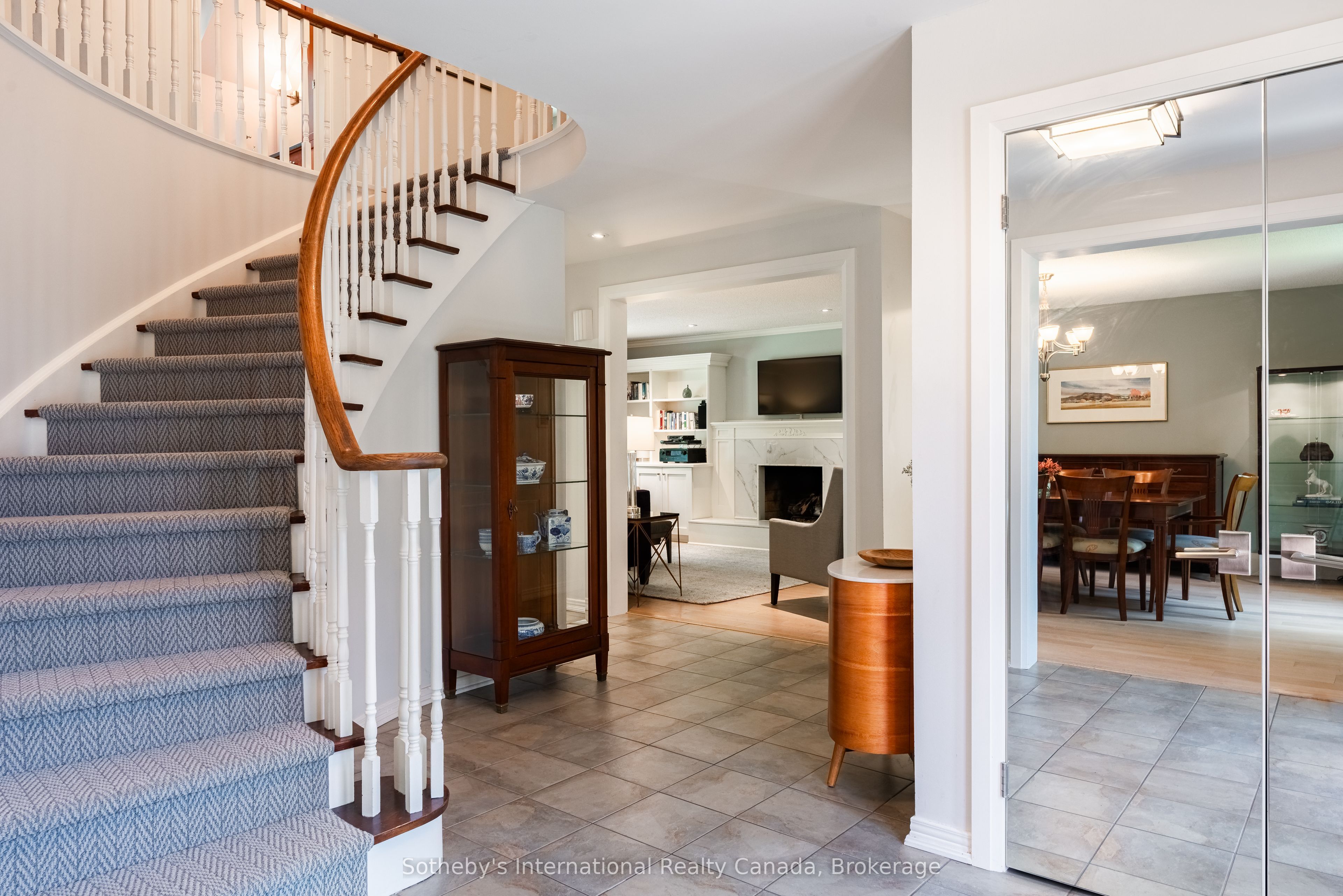 2267 Cedarberry Court Property Photo 4