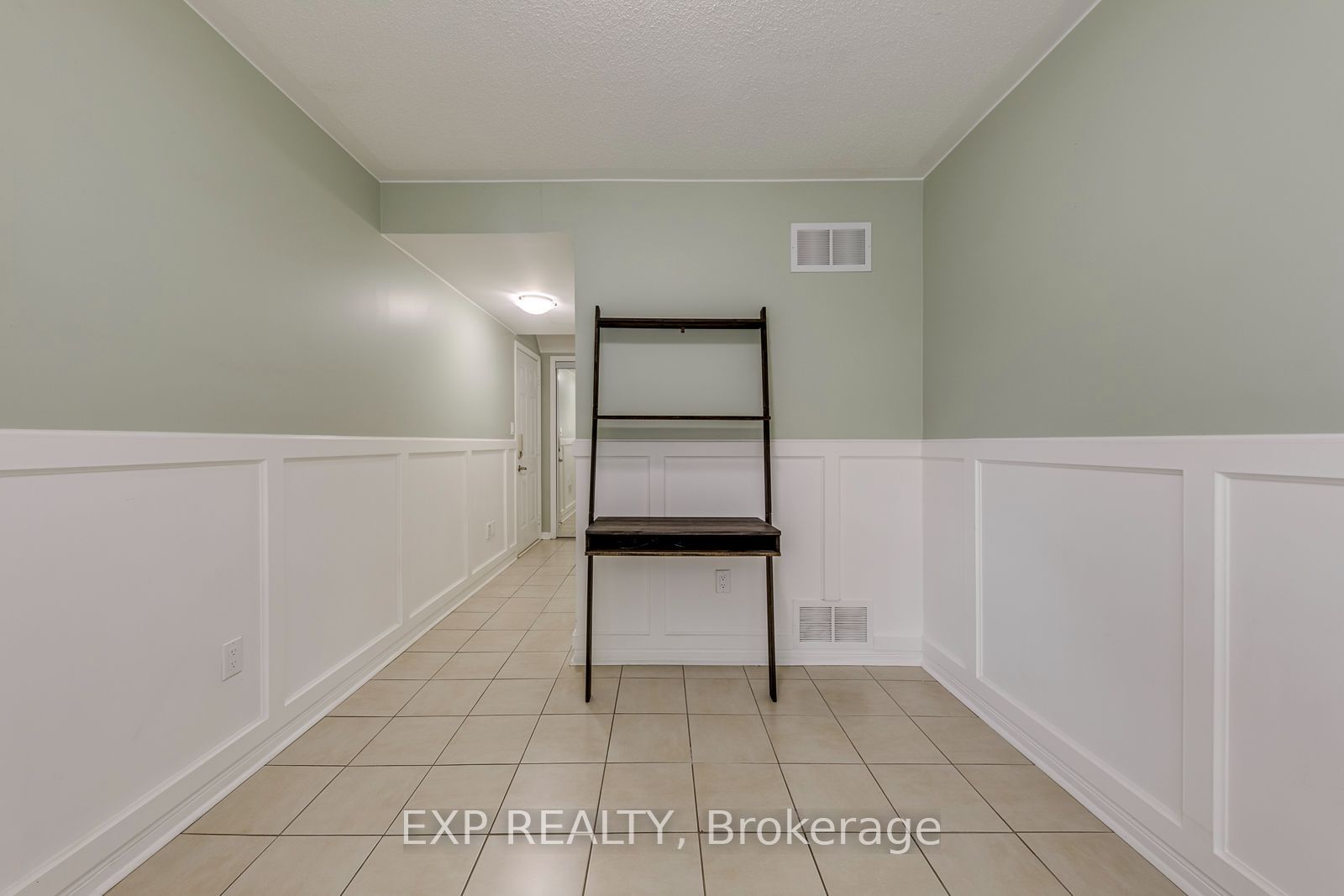 3034 Dewridge Avenue Property Photo 6