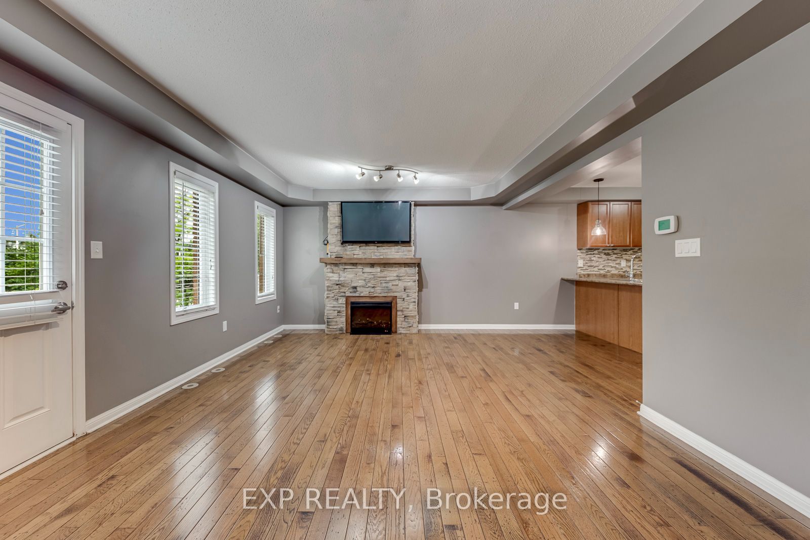3034 Dewridge Avenue Property Photo 15