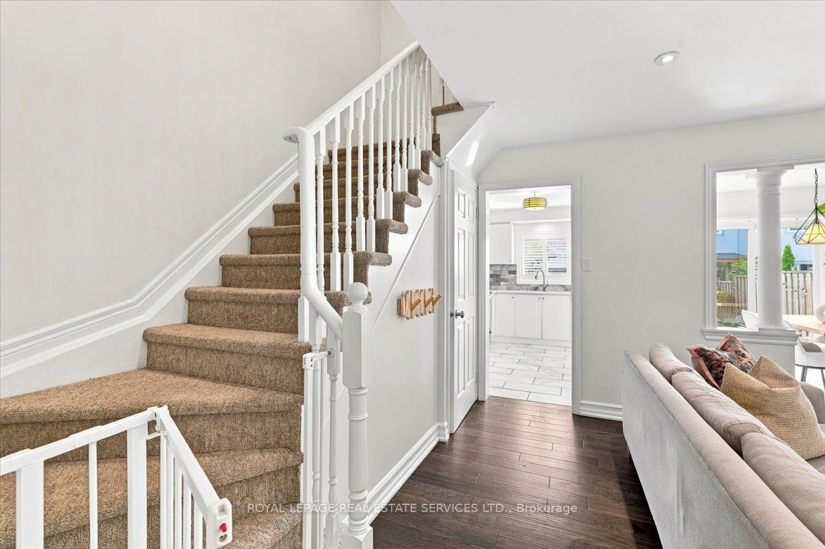 2970 Berwick Drive 3 Property Photo 15