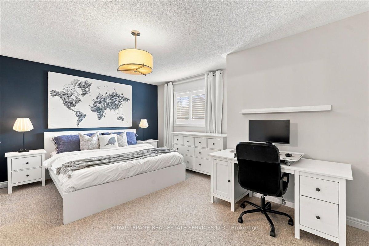 2970 Berwick Drive 3 Property Photo 16