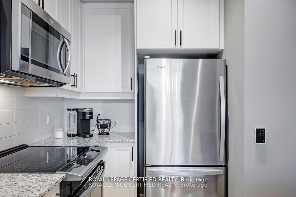 1050 Main Street E 114 Property Photo 11