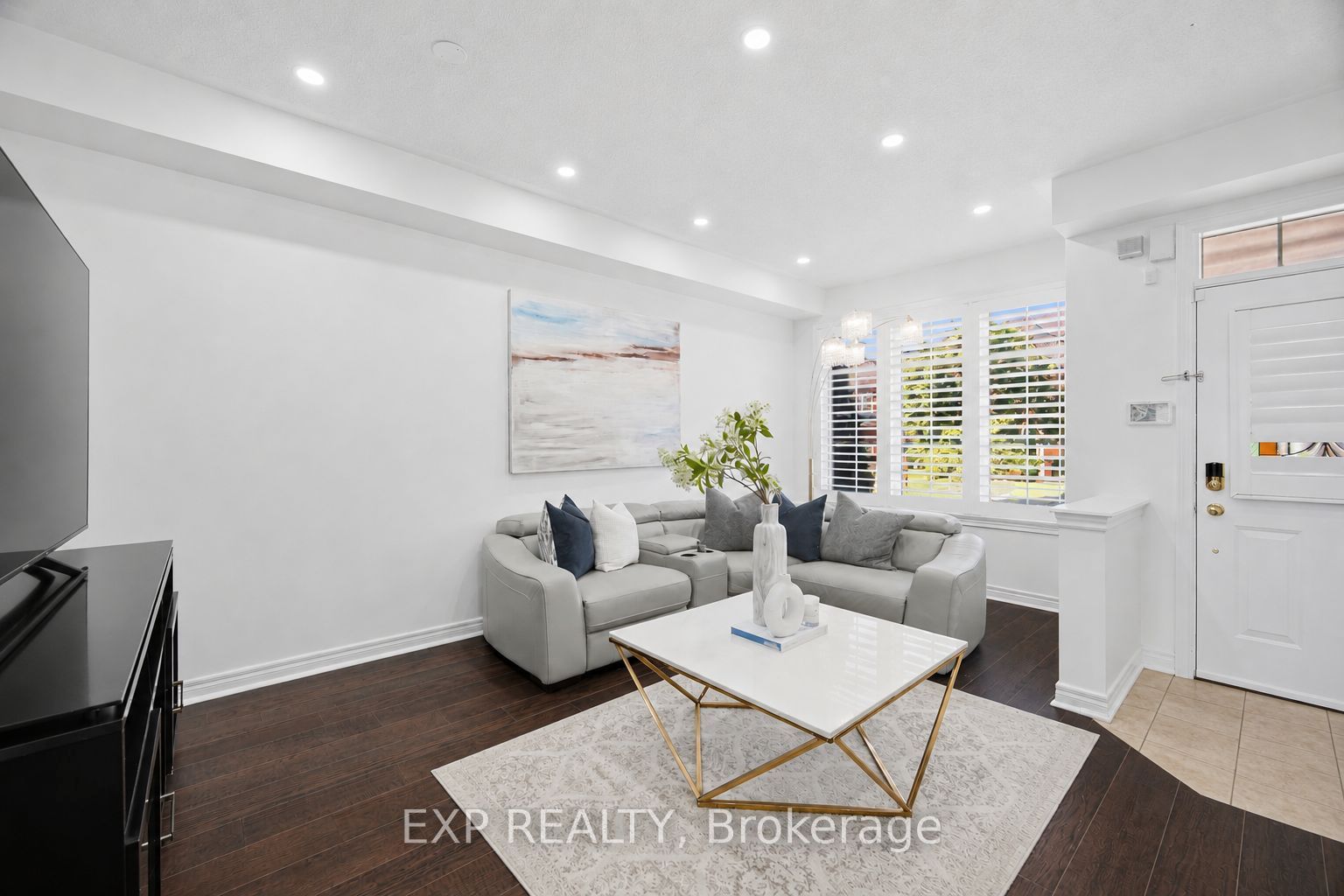 37 Totten Drive Property Photo 6