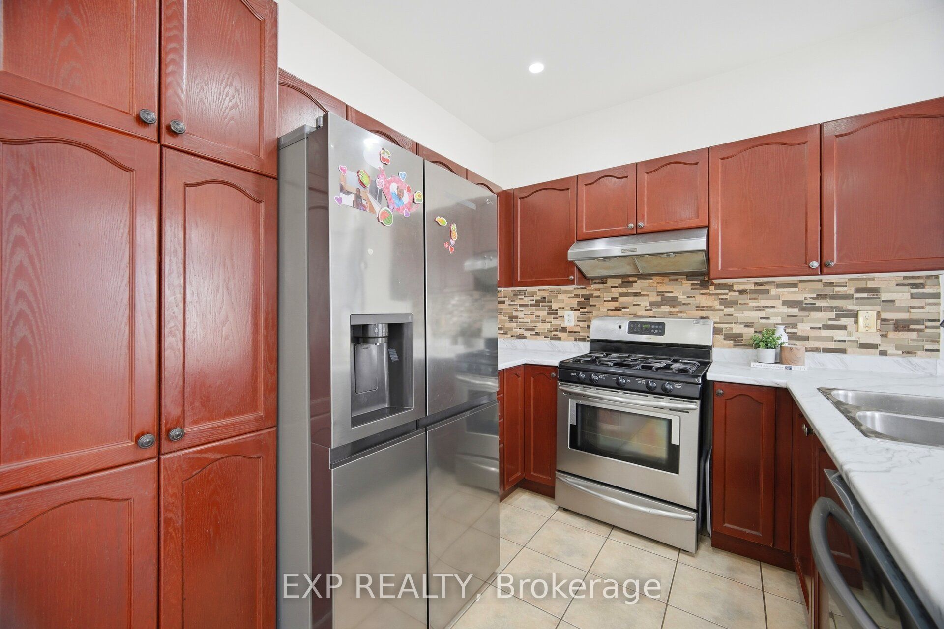 37 Totten Drive Property Photo 13