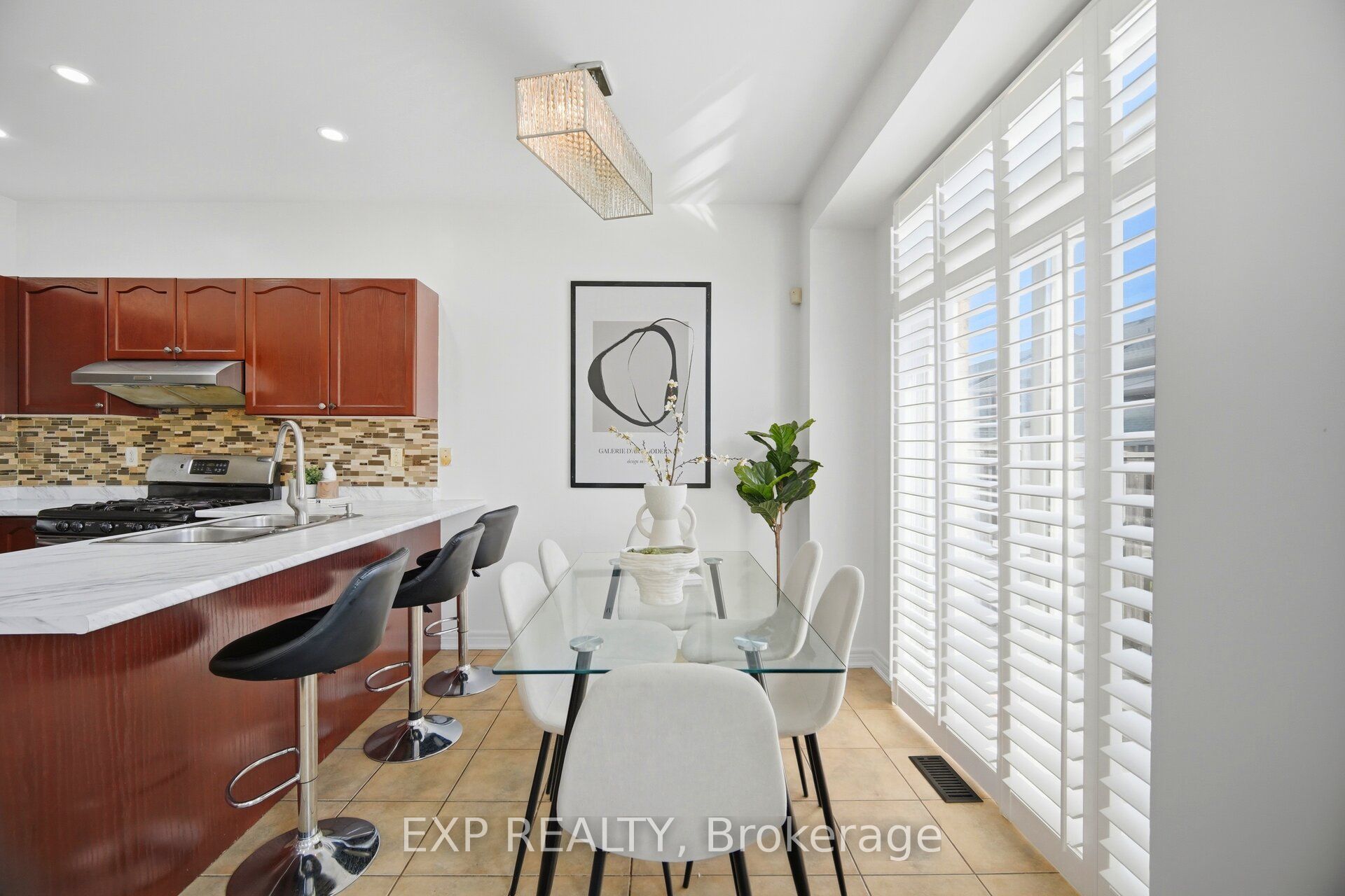 37 Totten Drive Property Photo 15