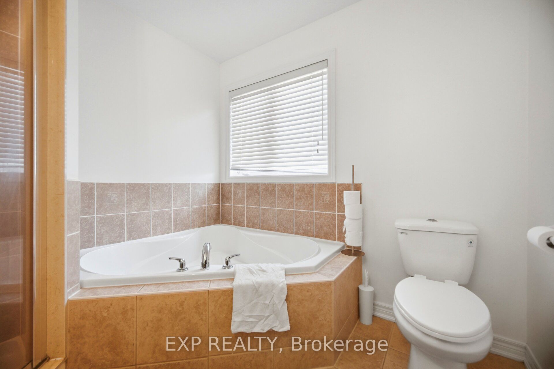 37 Totten Drive Property Photo 23