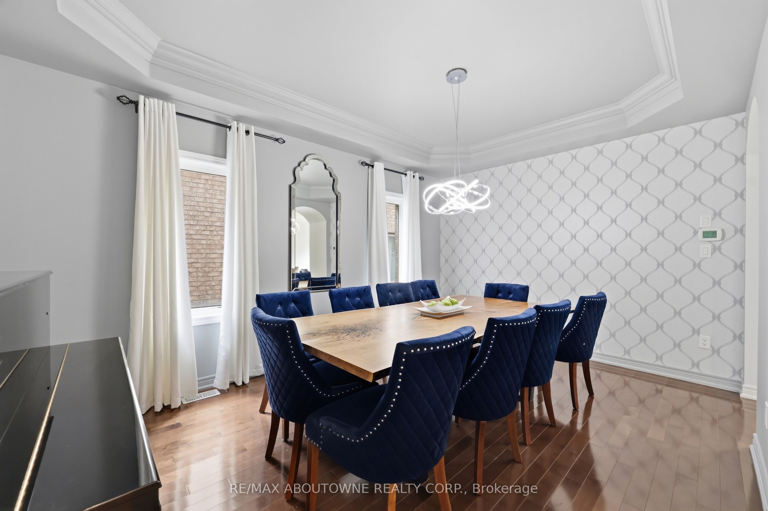 738 Fourth Line Property Photo 18