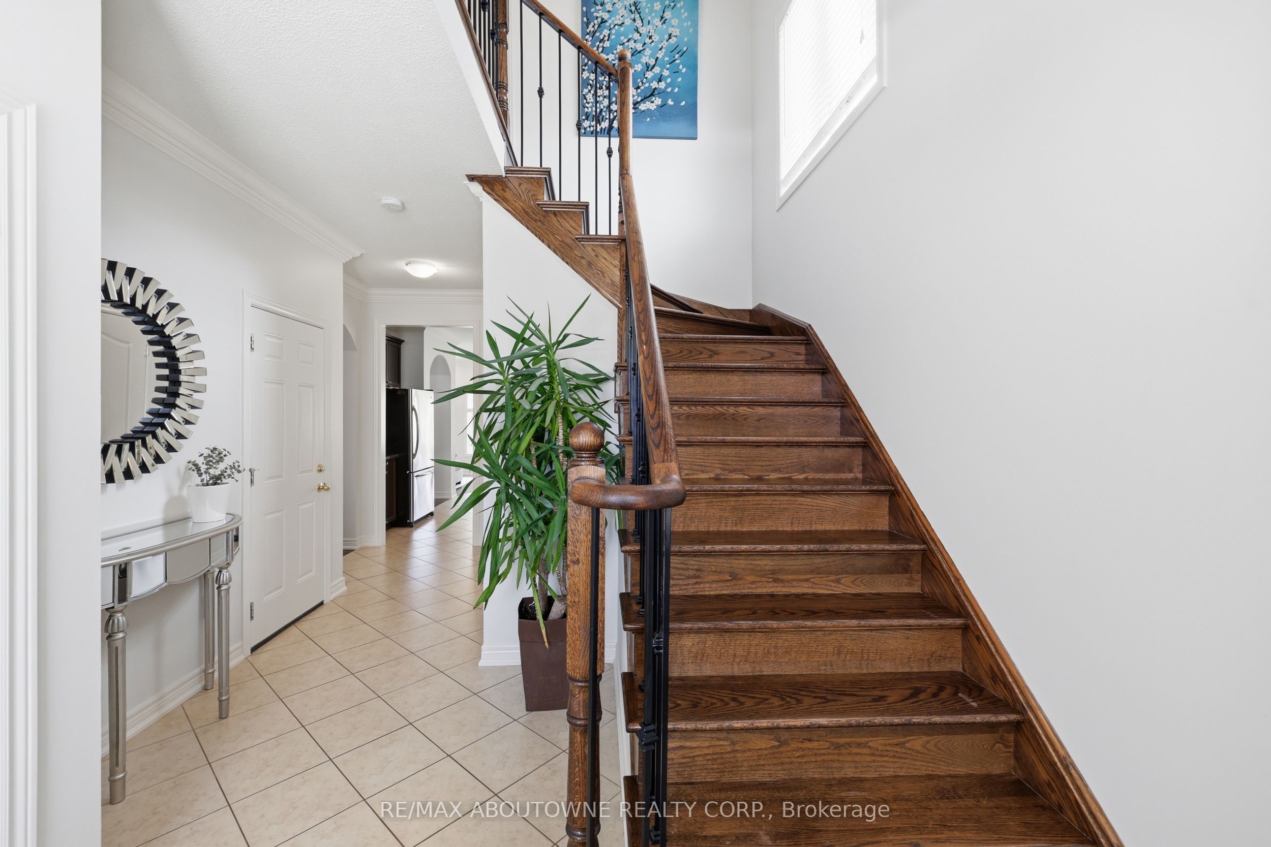 738 Fourth Line Property Photo 22