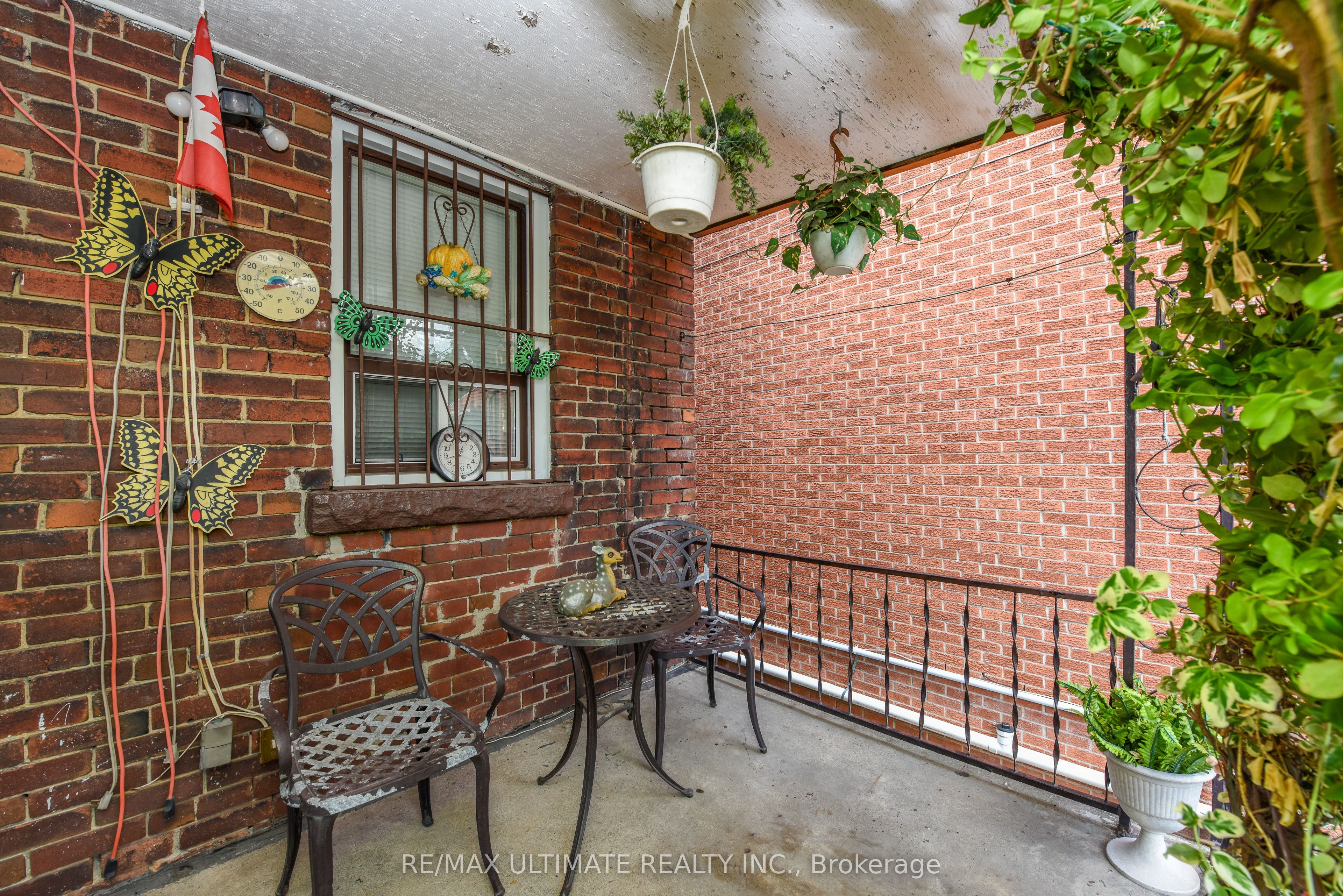 127 Salem Avenue Property Photo 7