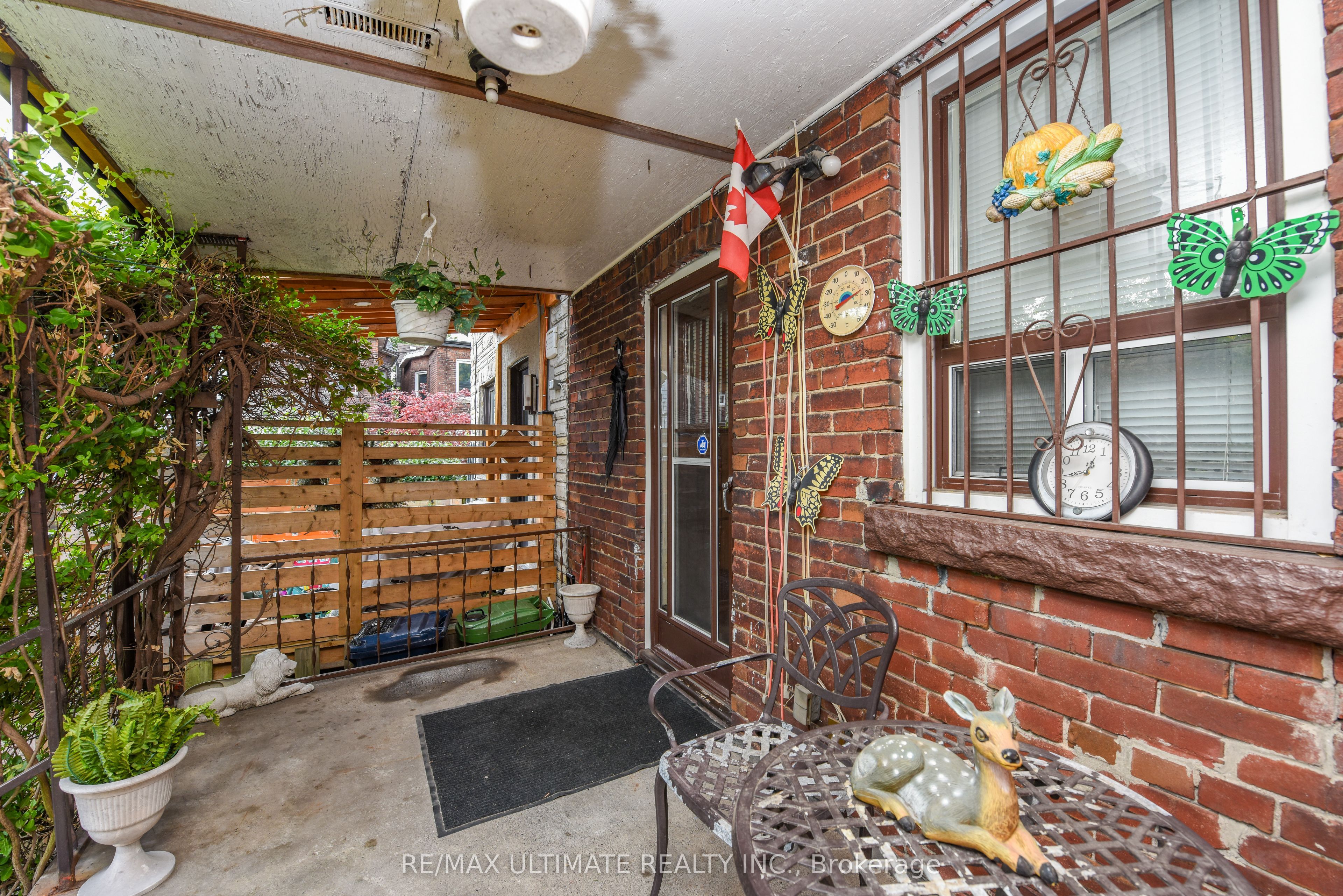 127 Salem Avenue Property Photo 8