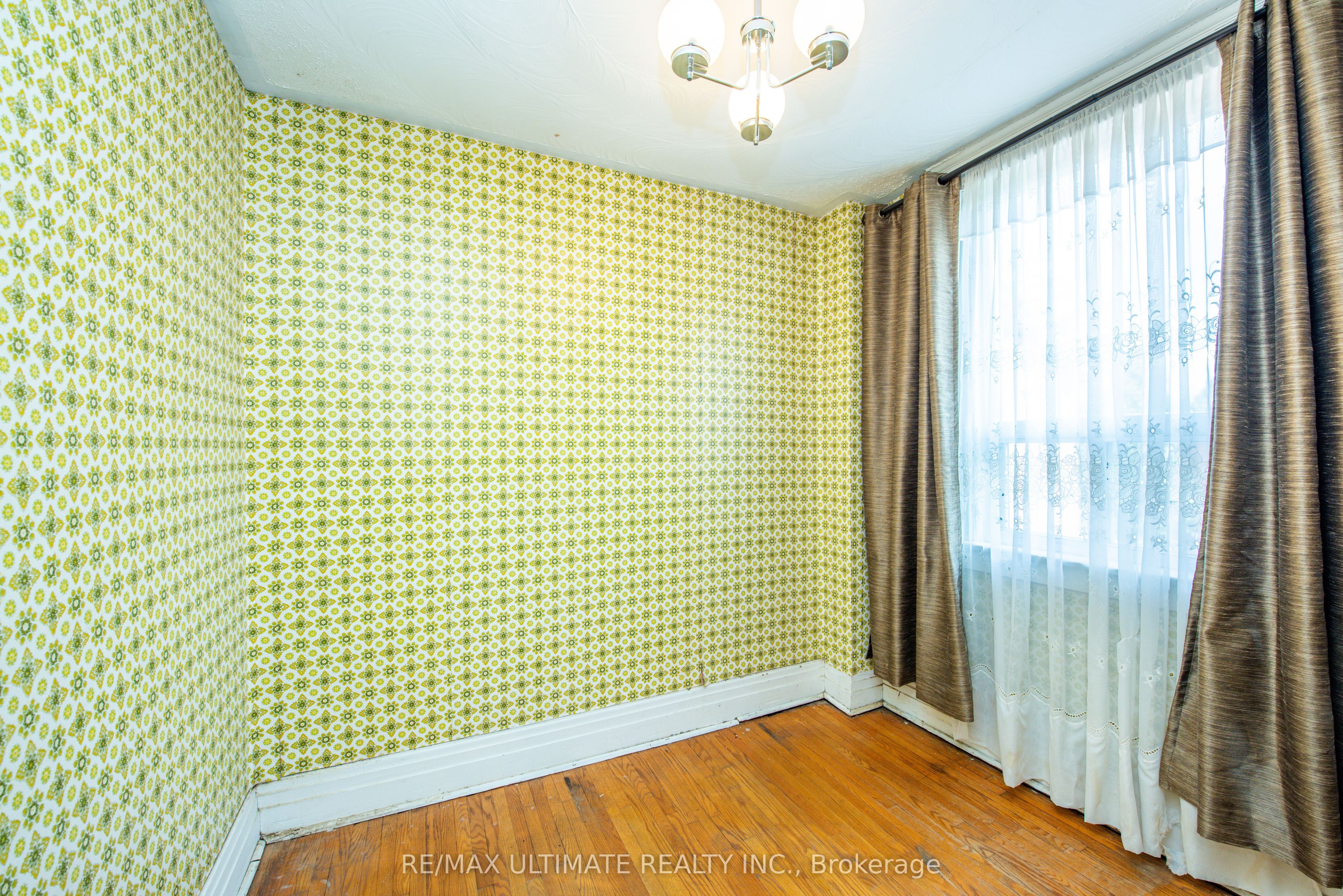 127 Salem Avenue Property Photo 23