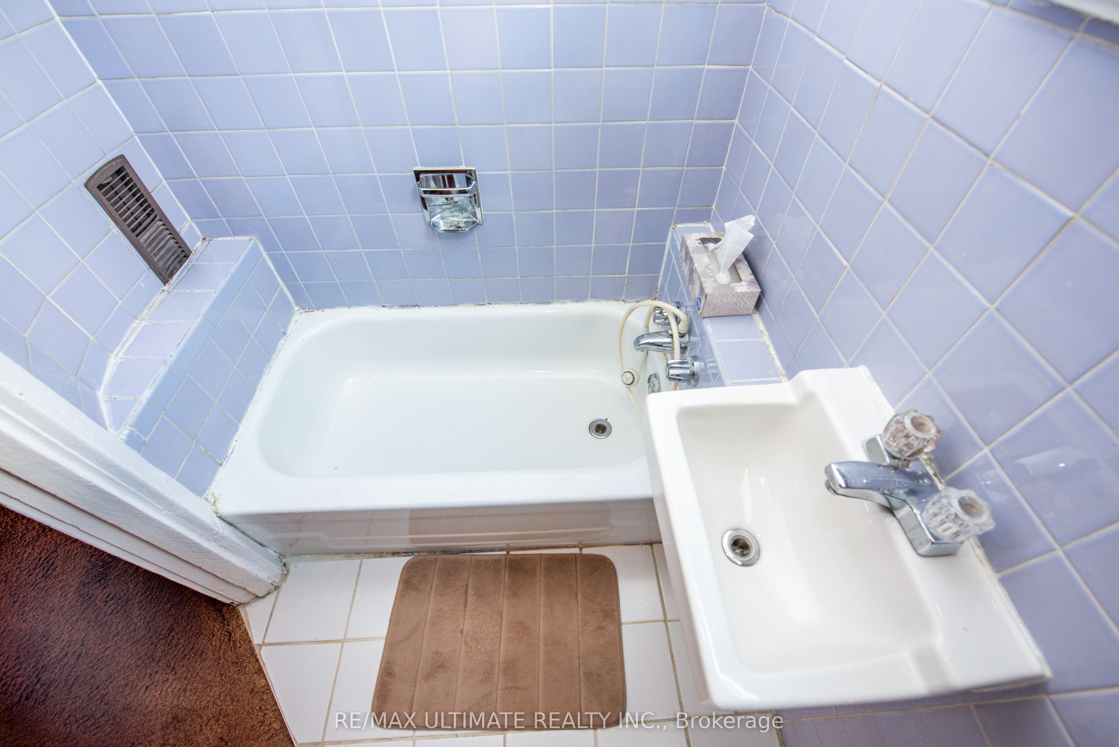 127 Salem Avenue Property Photo 25