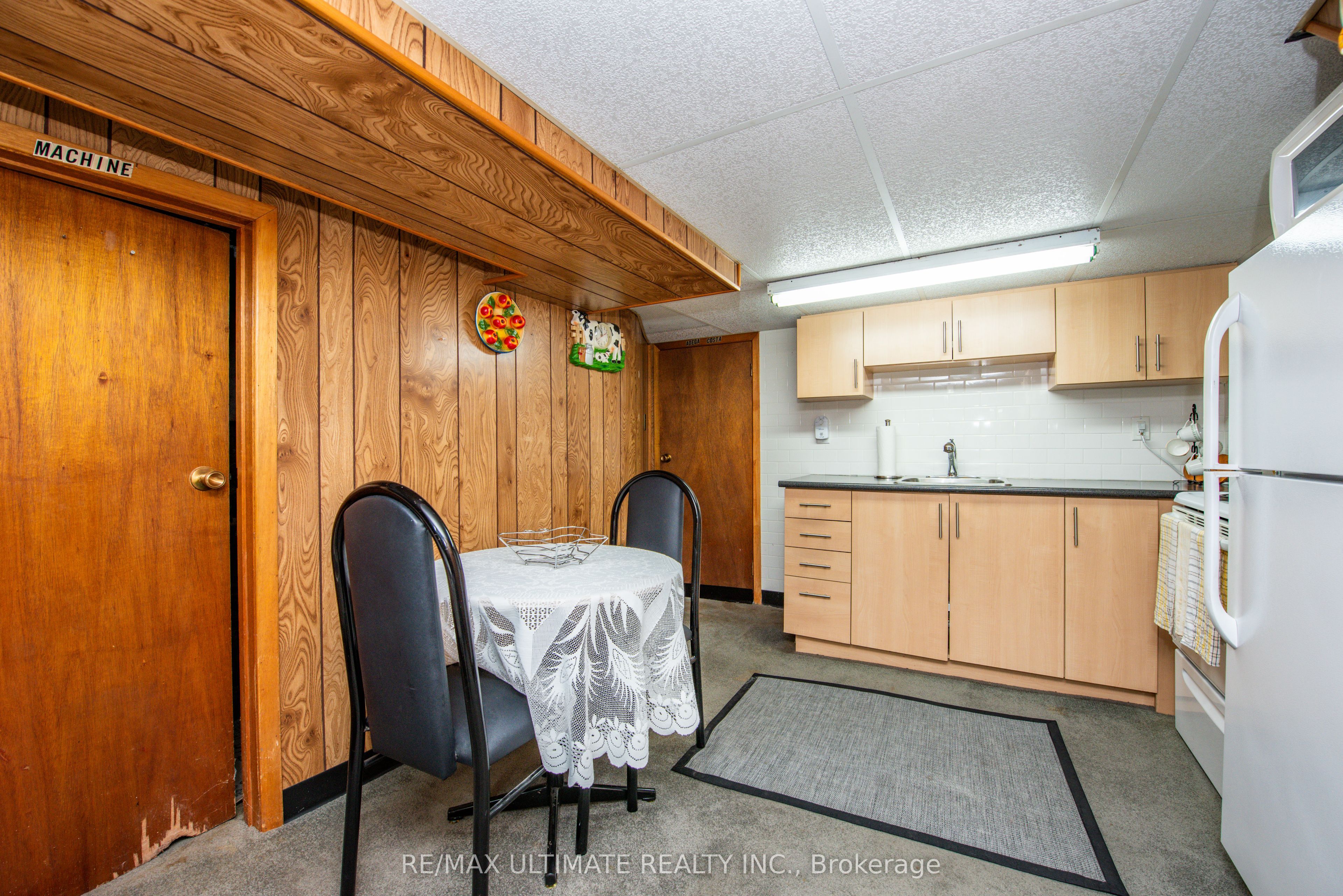127 Salem Avenue Property Photo 37