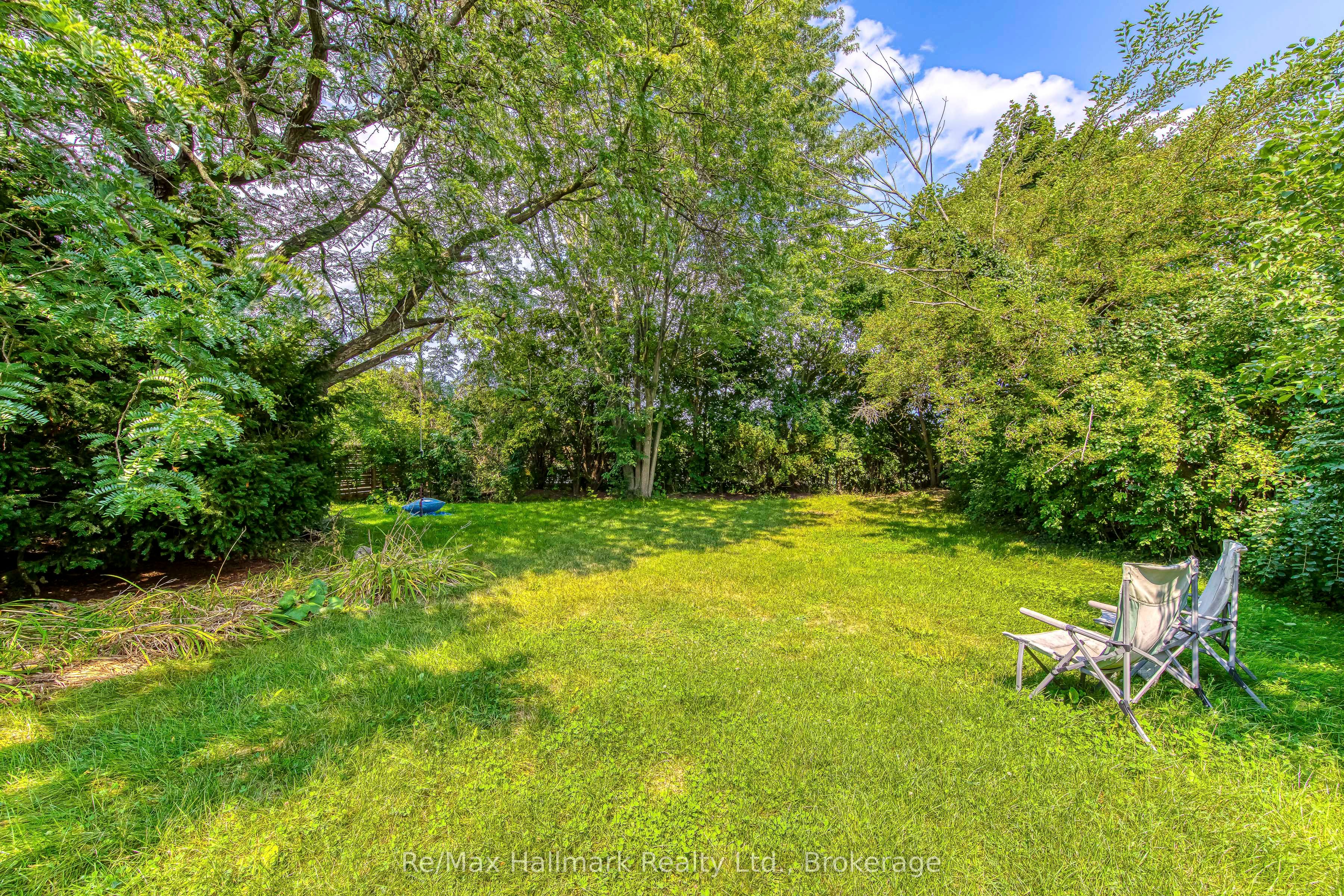 235 Tweedsdale Crescent Property Photo 34