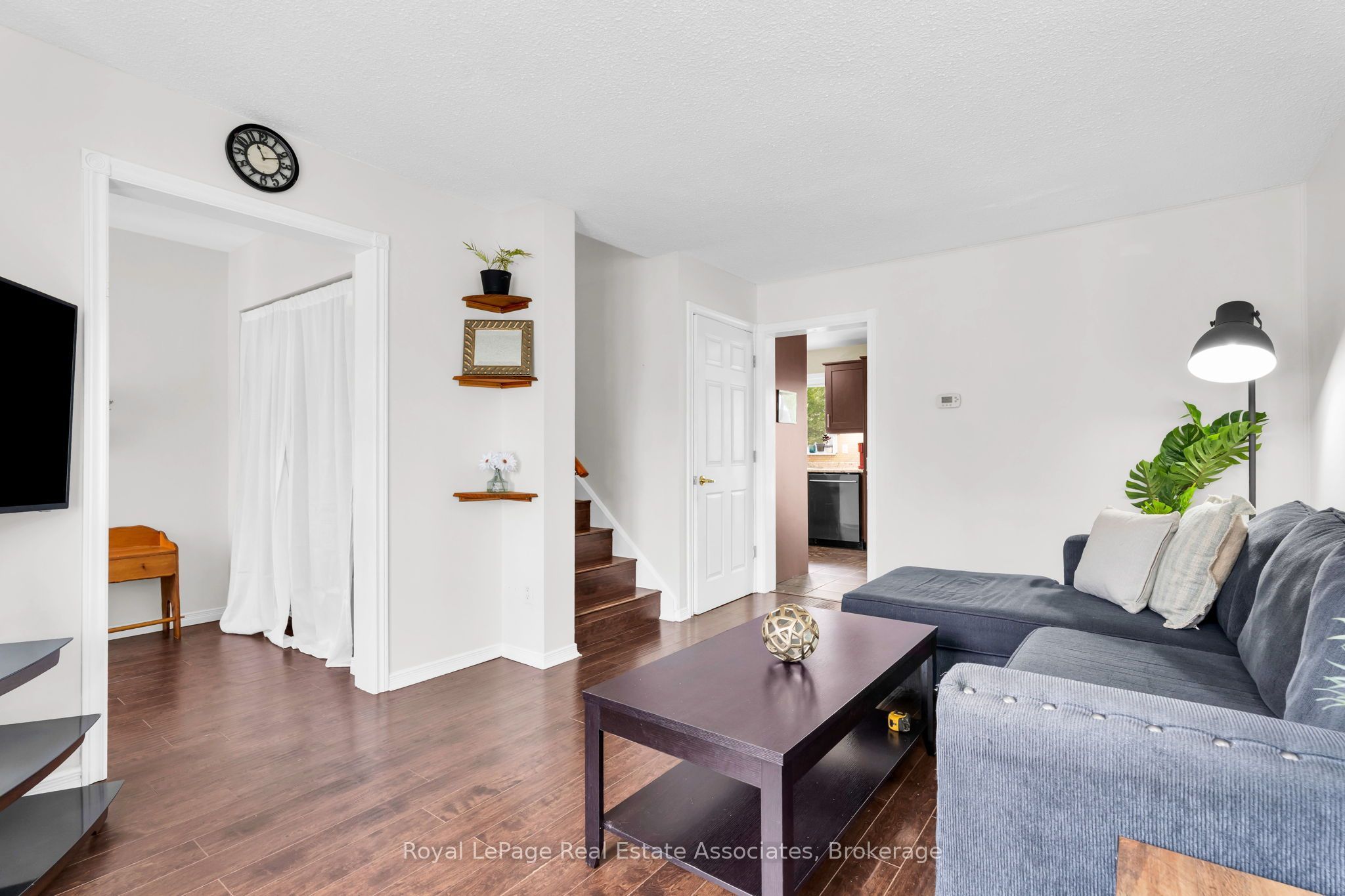 81 Glenmore Crescent Property Photo 6