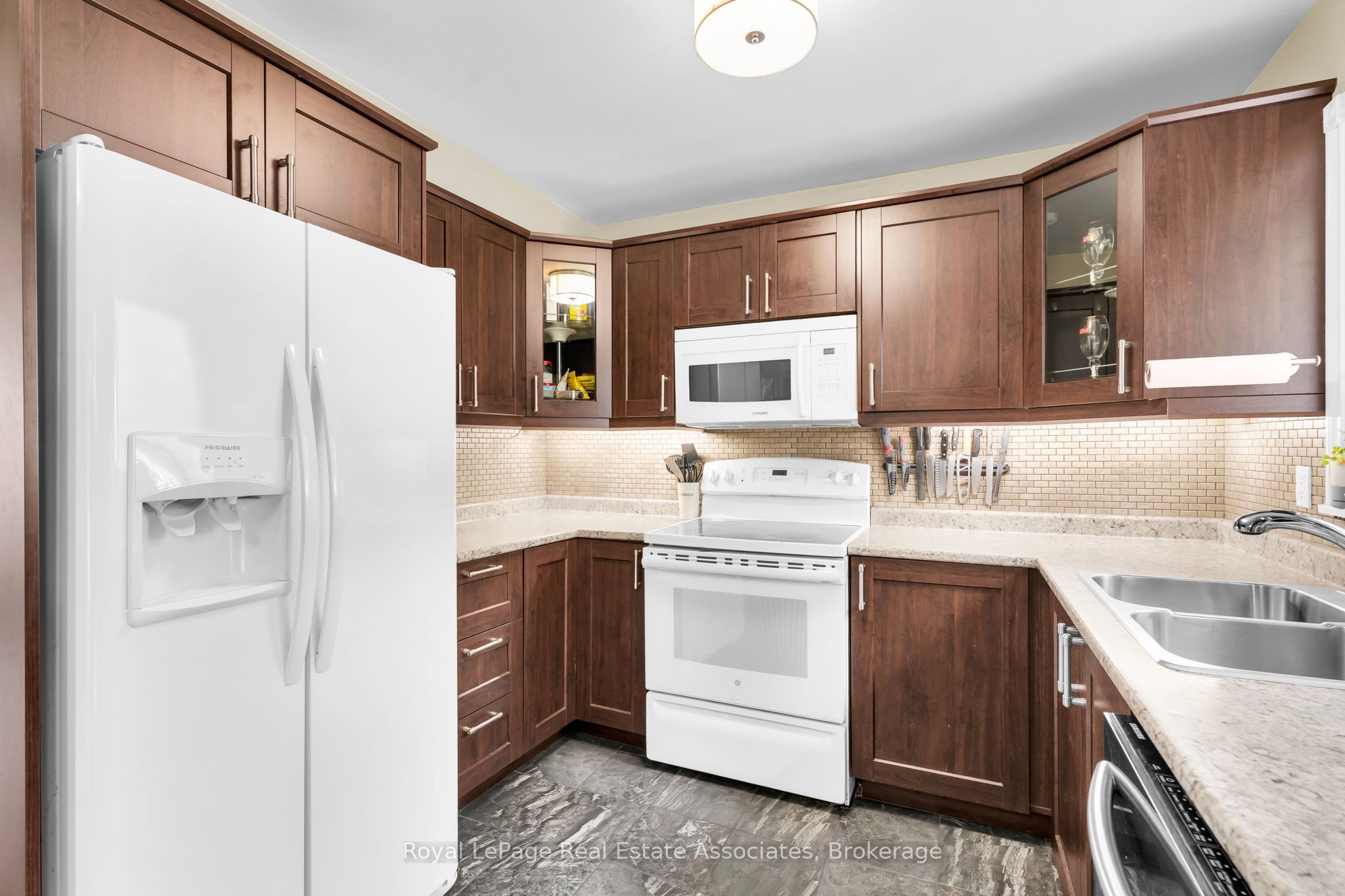 81 Glenmore Crescent Property Photo 14