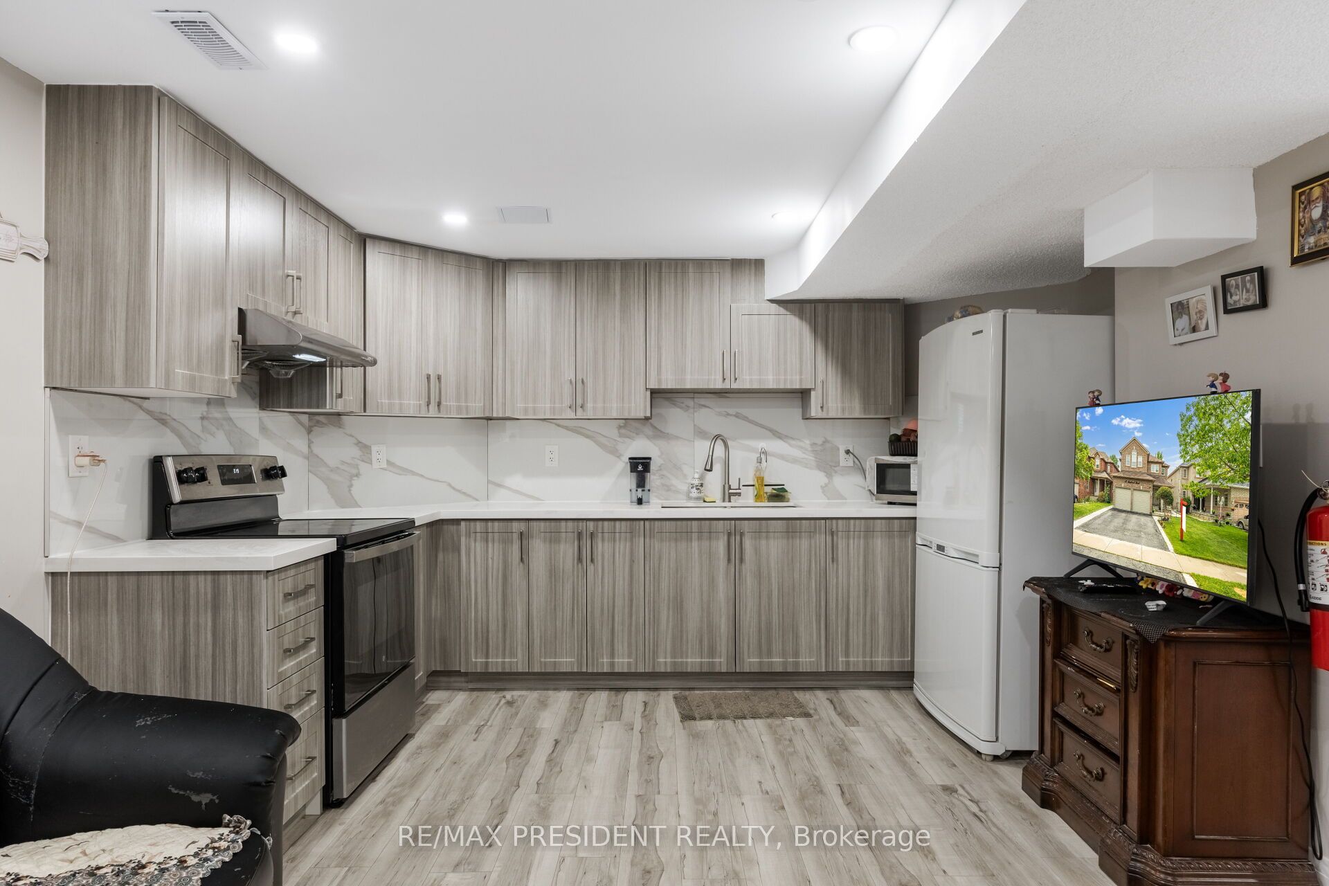 14 Baybrook Road Property Photo 41