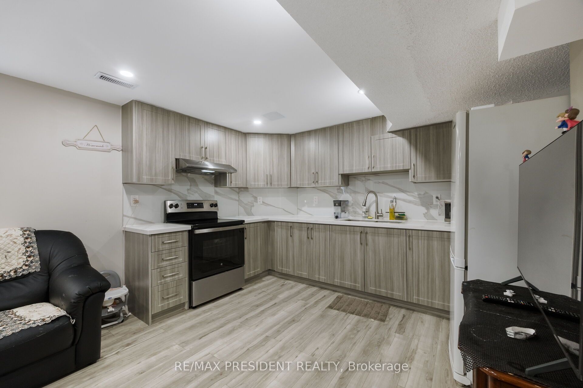 14 Baybrook Road Property Photo 42