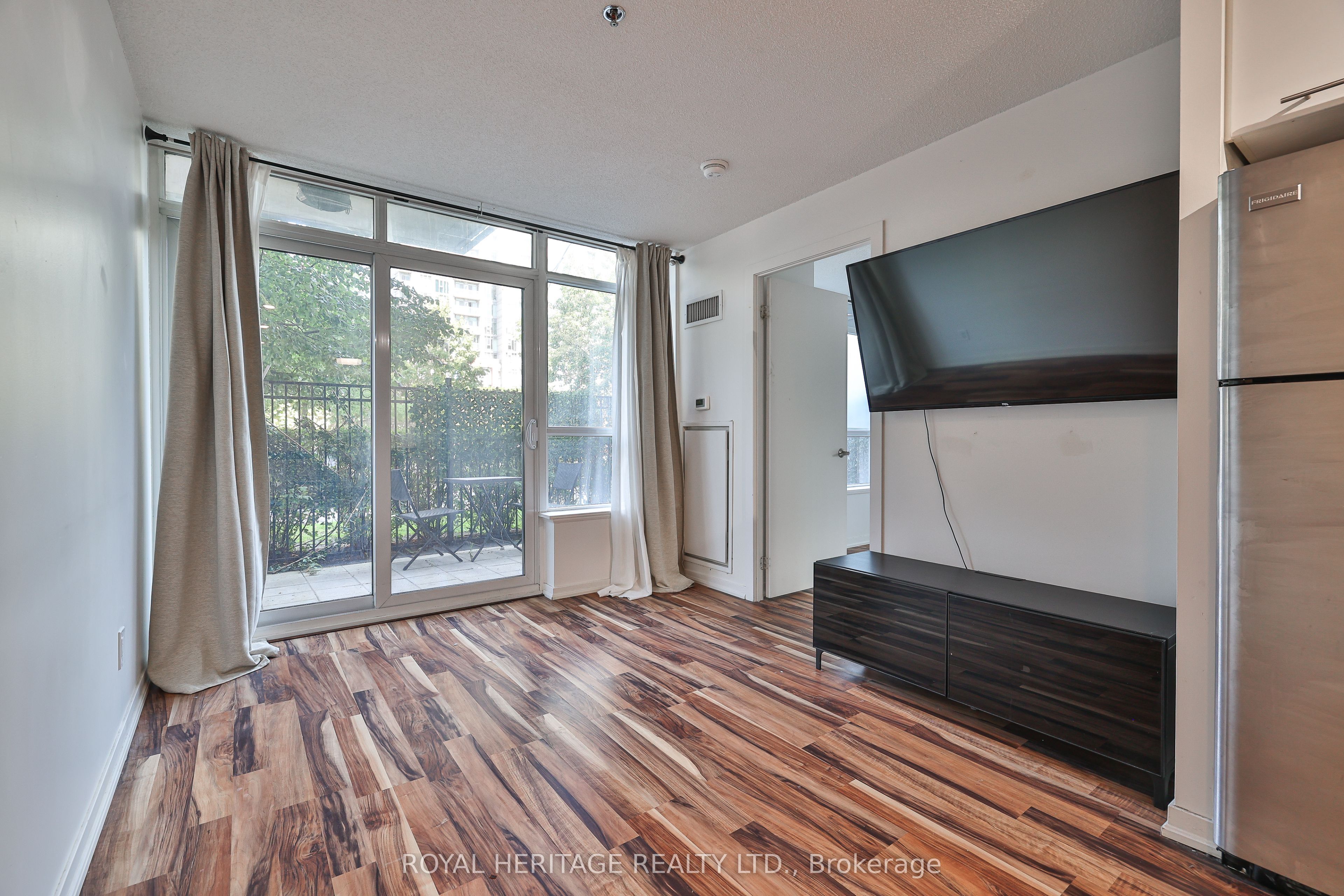 38 Joe Shuster Way 104 Property Photo 14