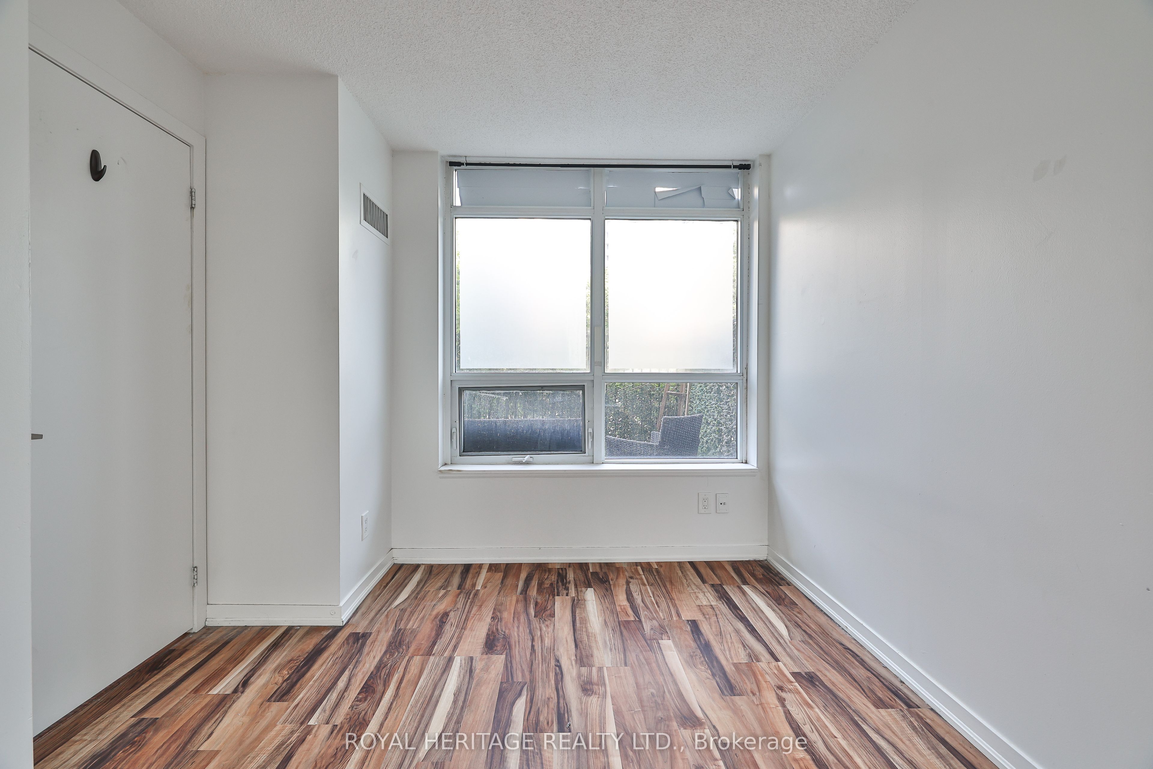 38 Joe Shuster Way 104 Property Photo 19