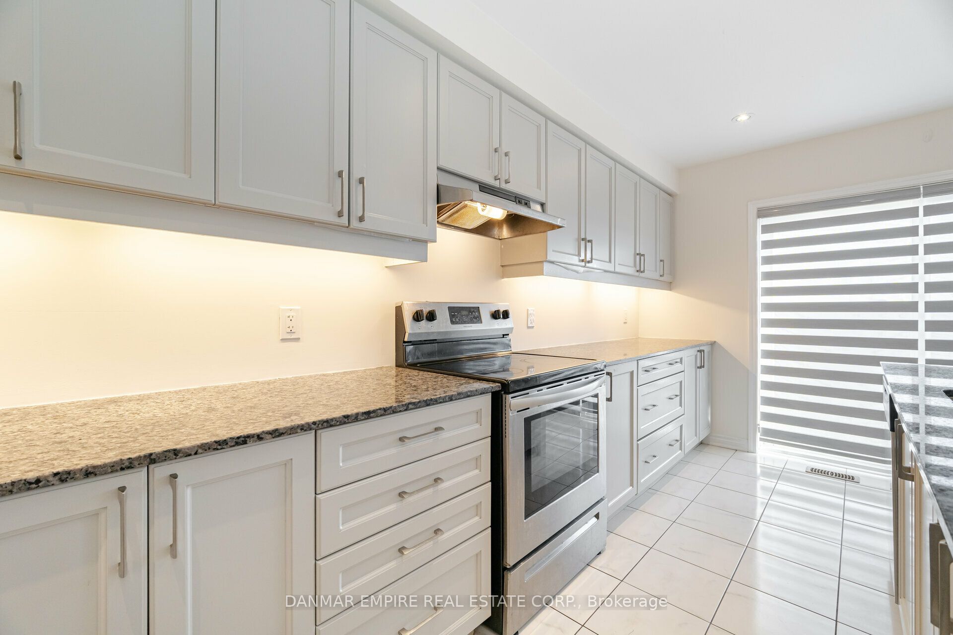 1000 Asleton Boulevard S 39 Property Photo 17