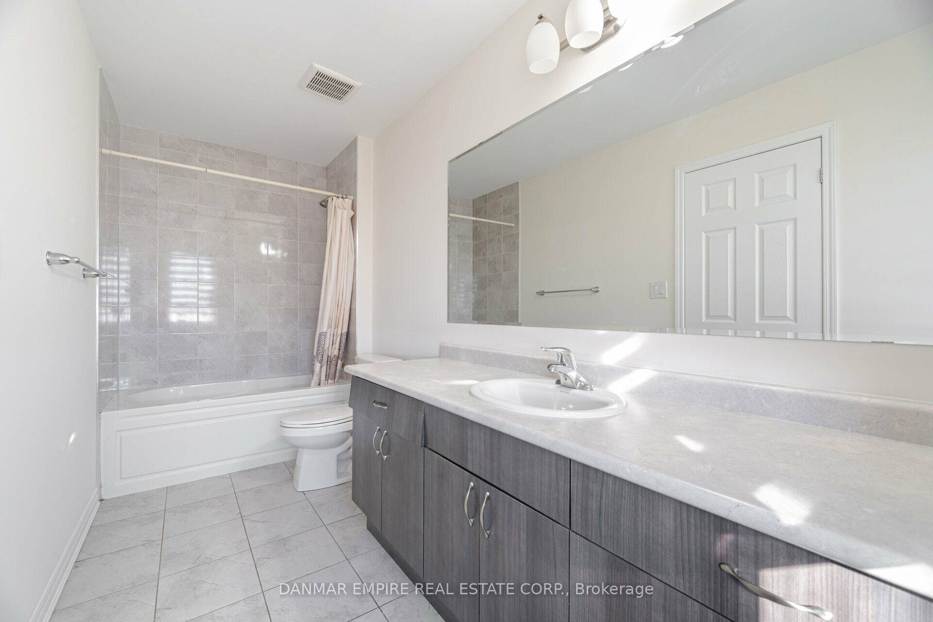 1000 Asleton Boulevard S 39 Property Photo 25