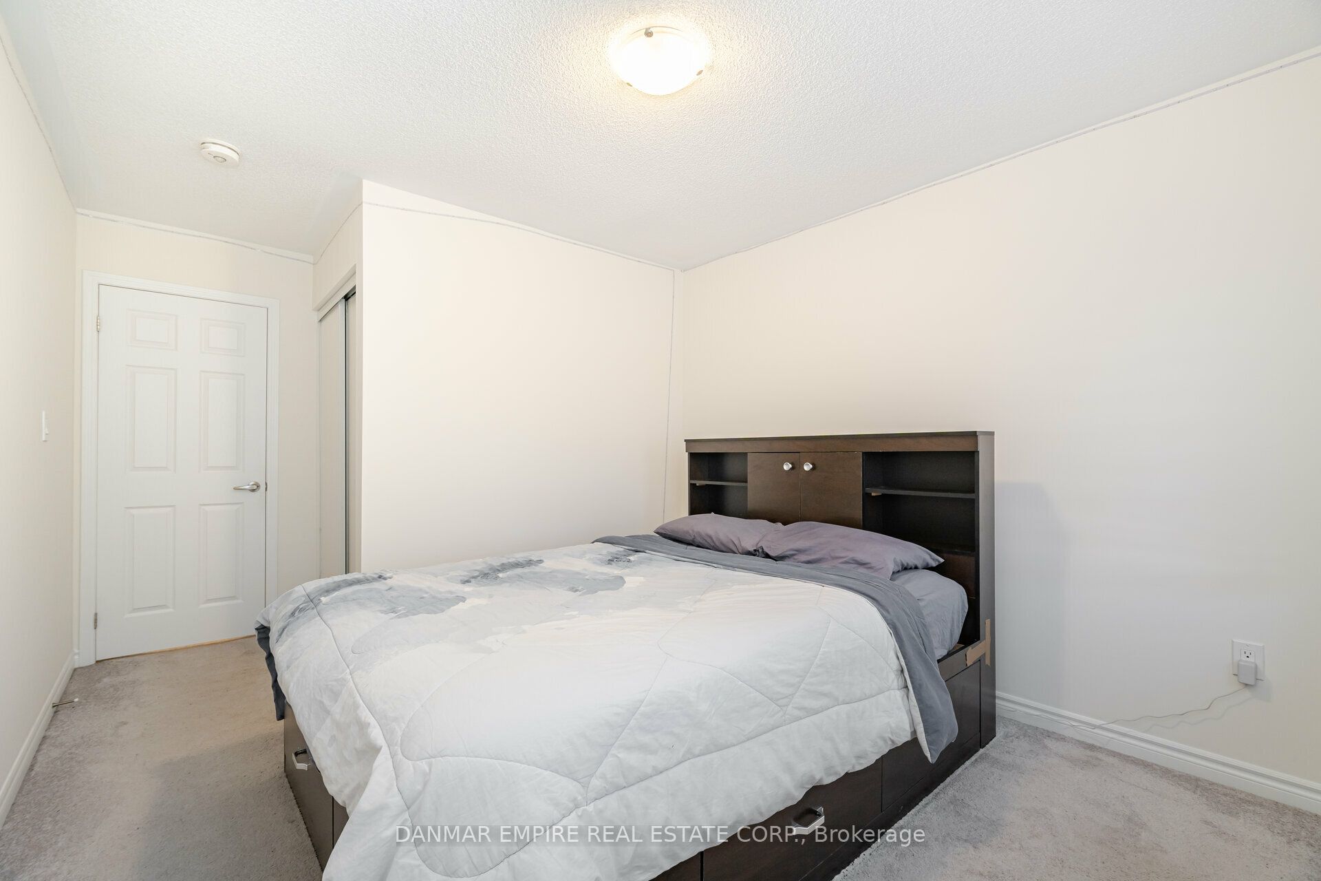 1000 Asleton Boulevard S 39 Property Photo 27