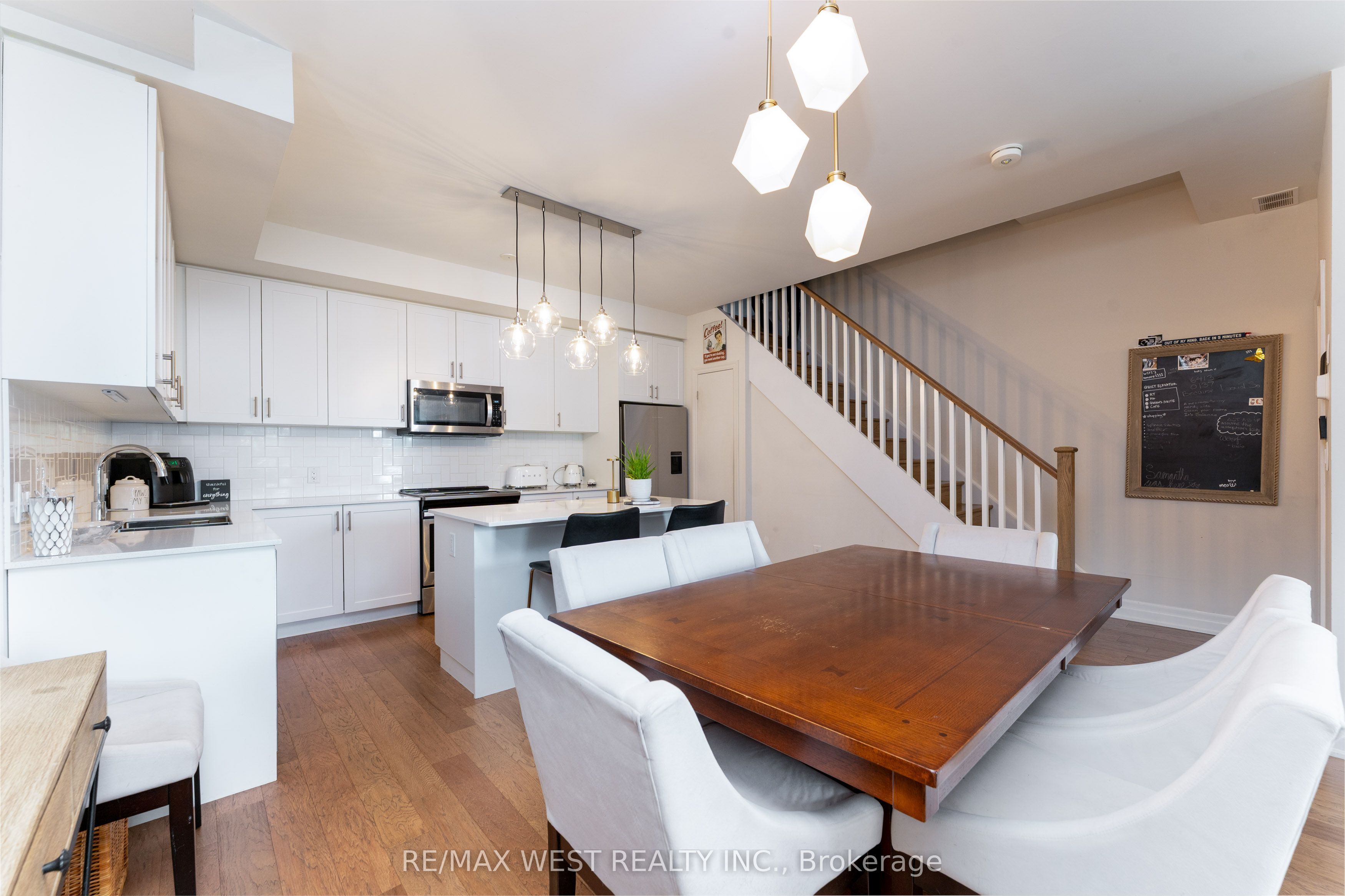 1180 Cawthra Road 105 Property Photo 13