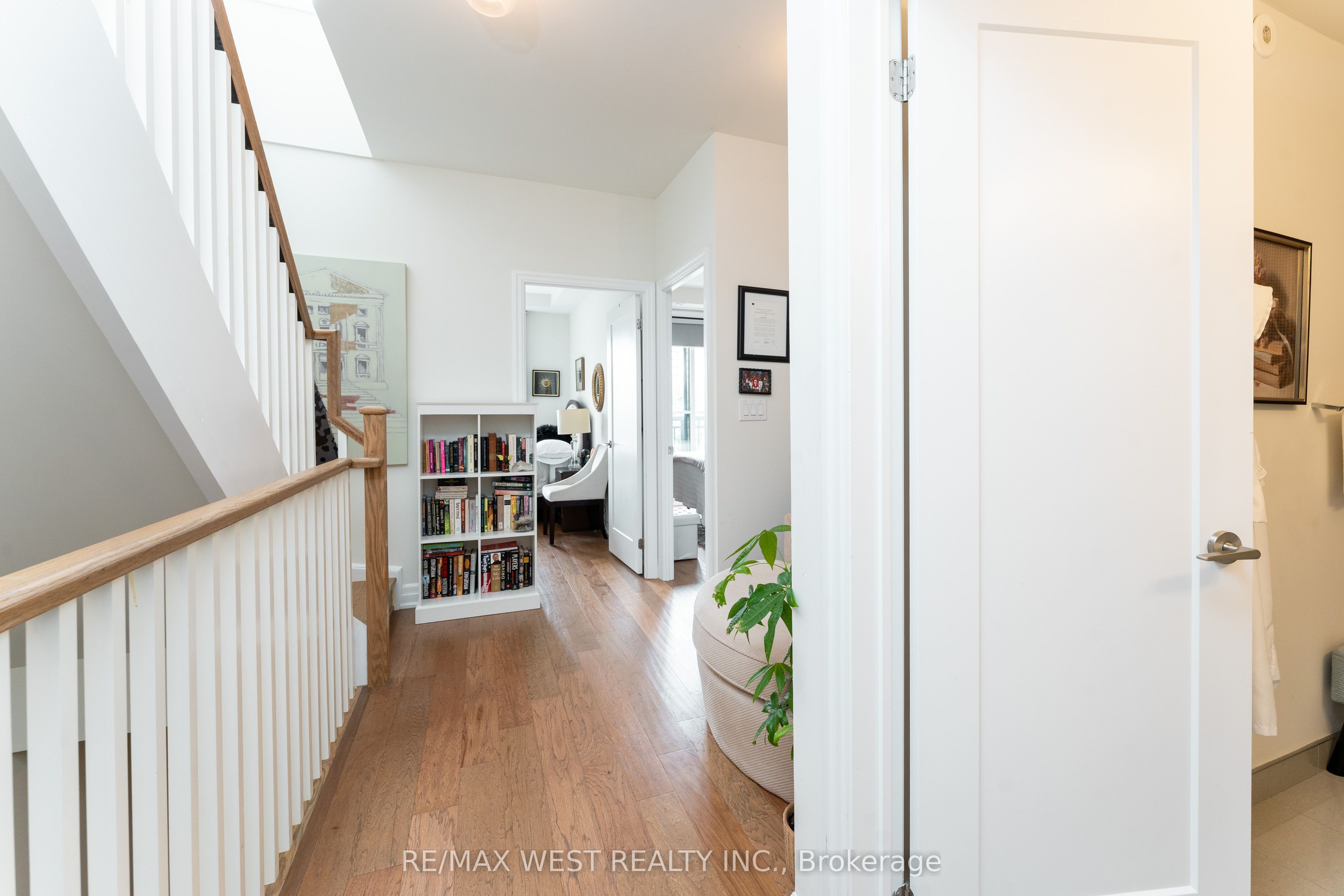 1180 Cawthra Road 105 Property Photo 28