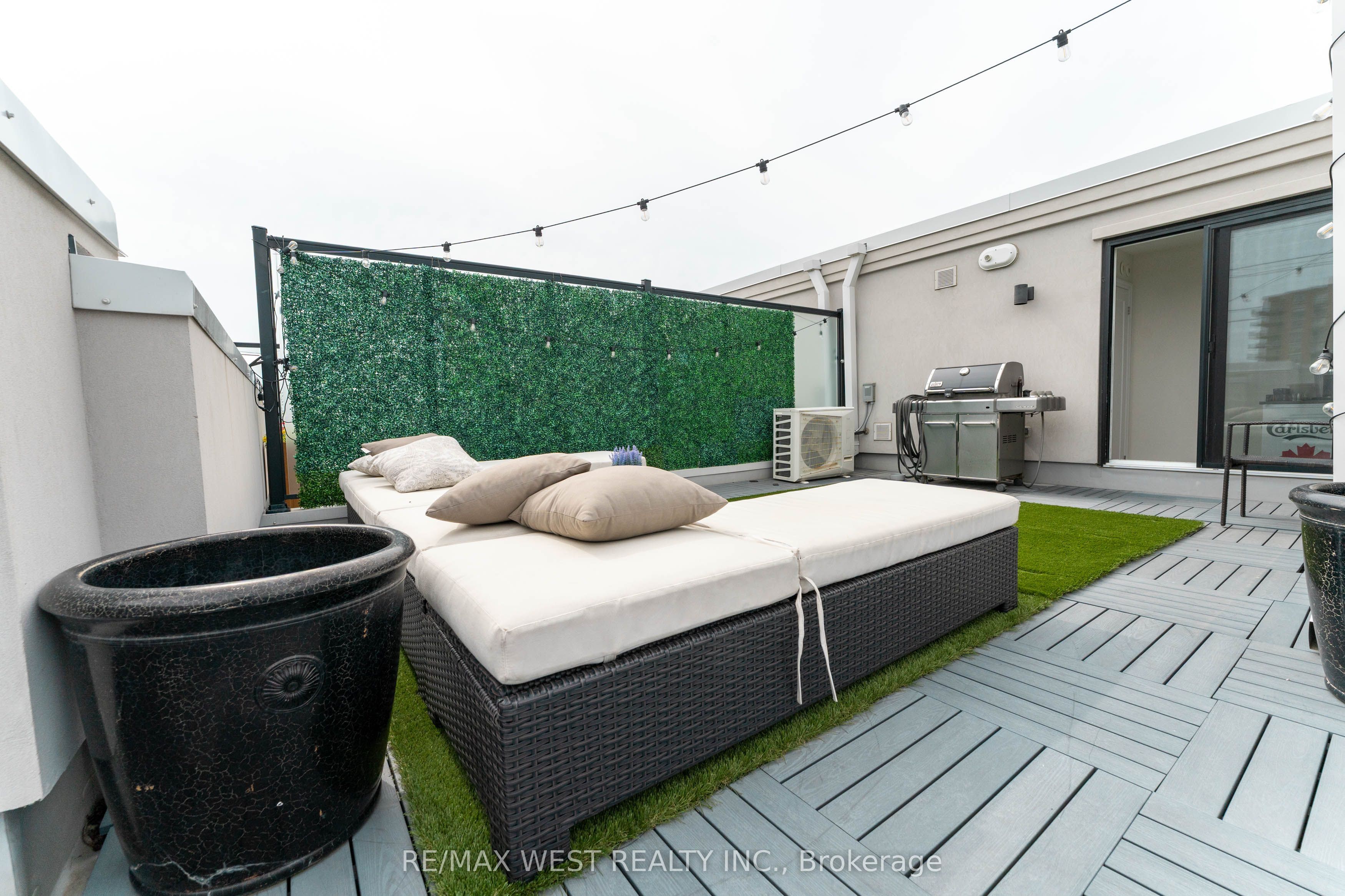 1180 Cawthra Road 105 Property Photo 43