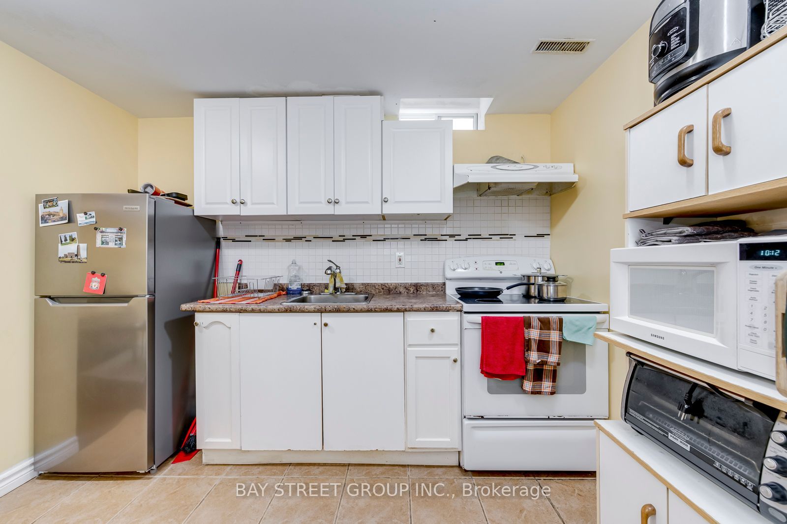 17 Inverhuron Trail Property Photo 39