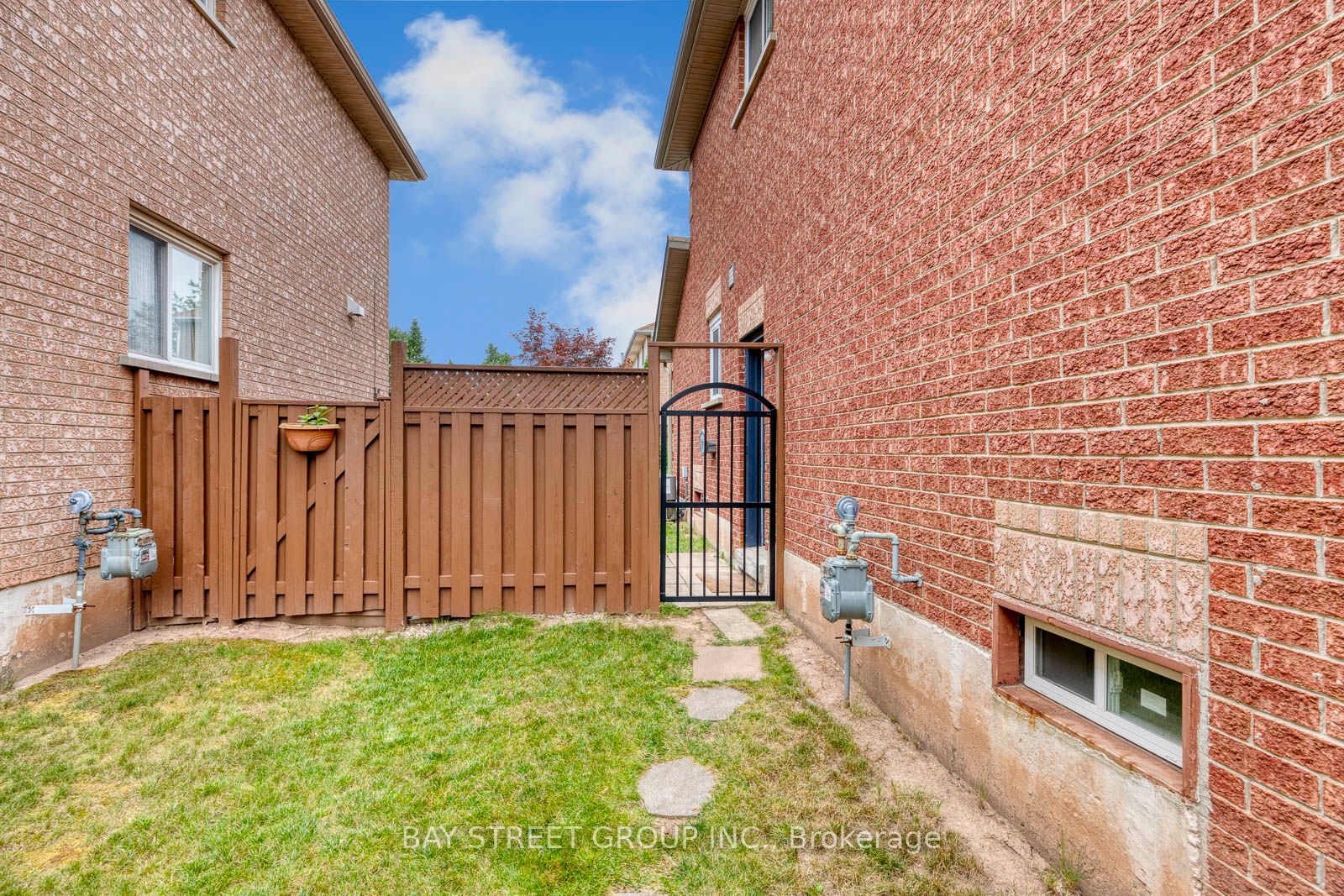 17 Inverhuron Trail Property Photo 44