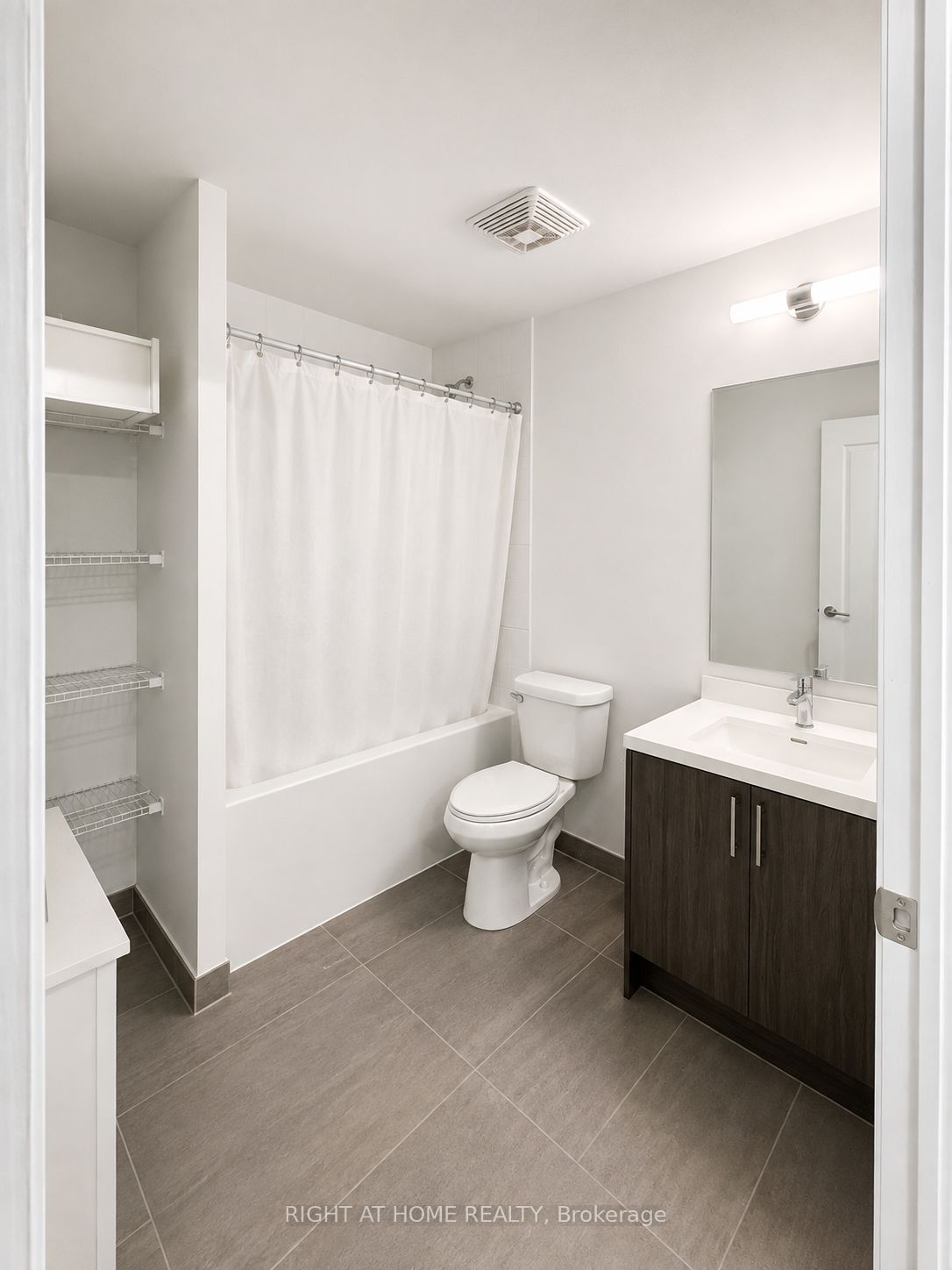 412 Silver Maple Road 303 Property Photo 12