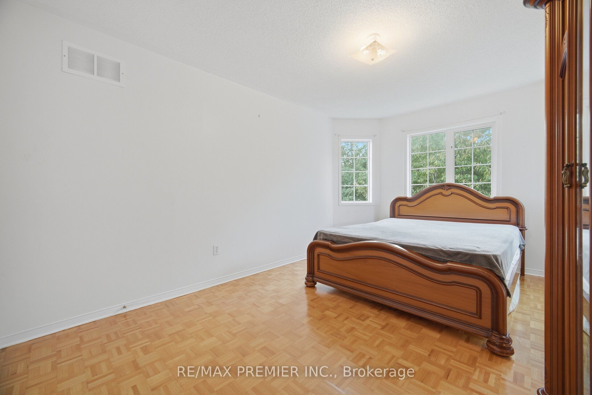 14 Crestridge Drive Property Photo 16