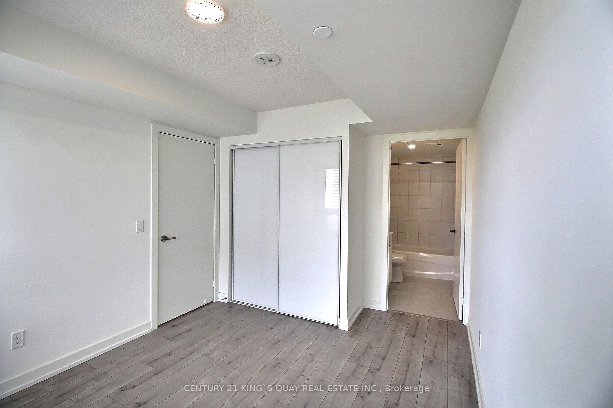 10 Wilby Crescent 907 Property Photo 11