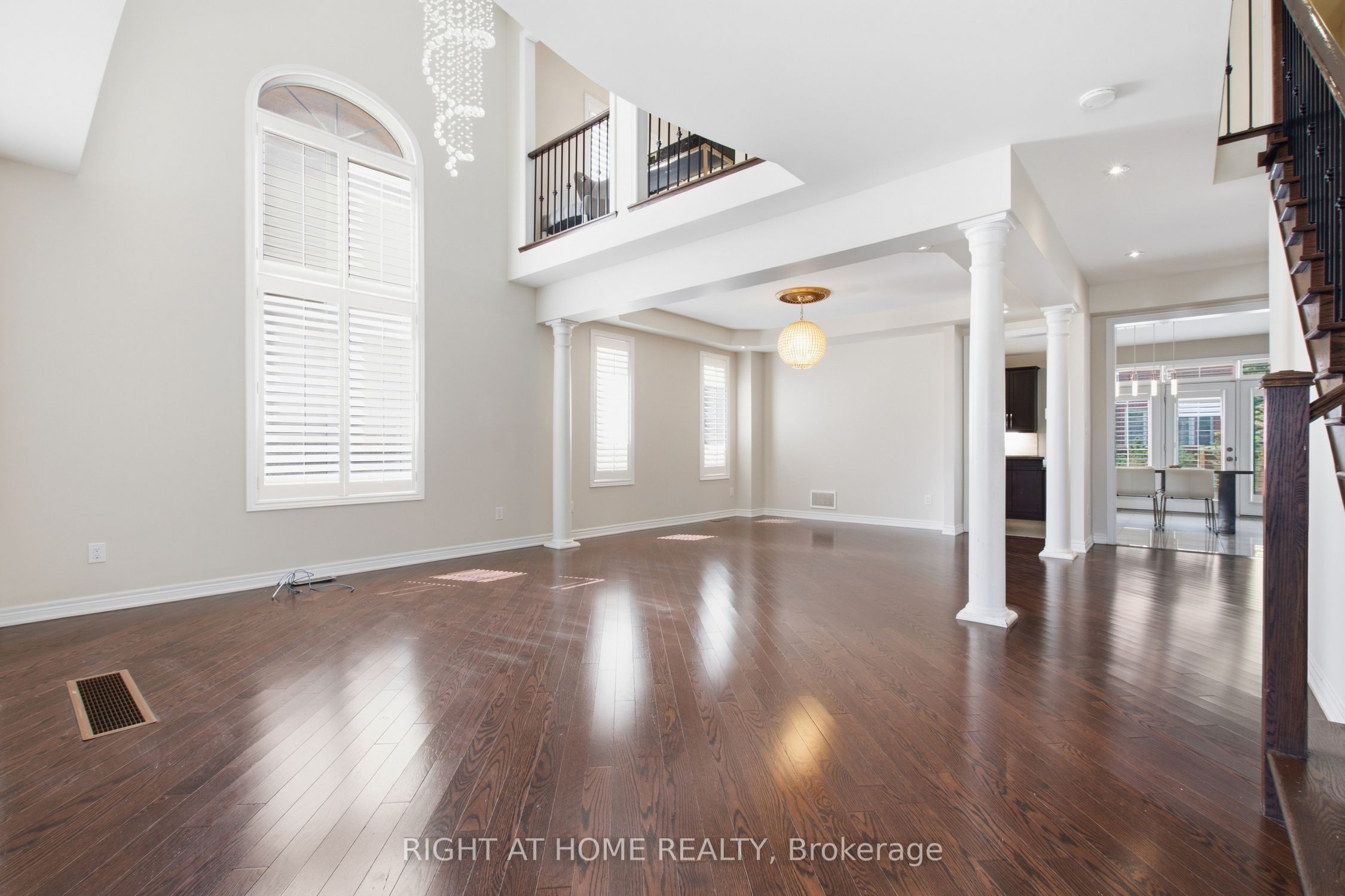 4713 Thomas Alton Boulevard Property Photo 6