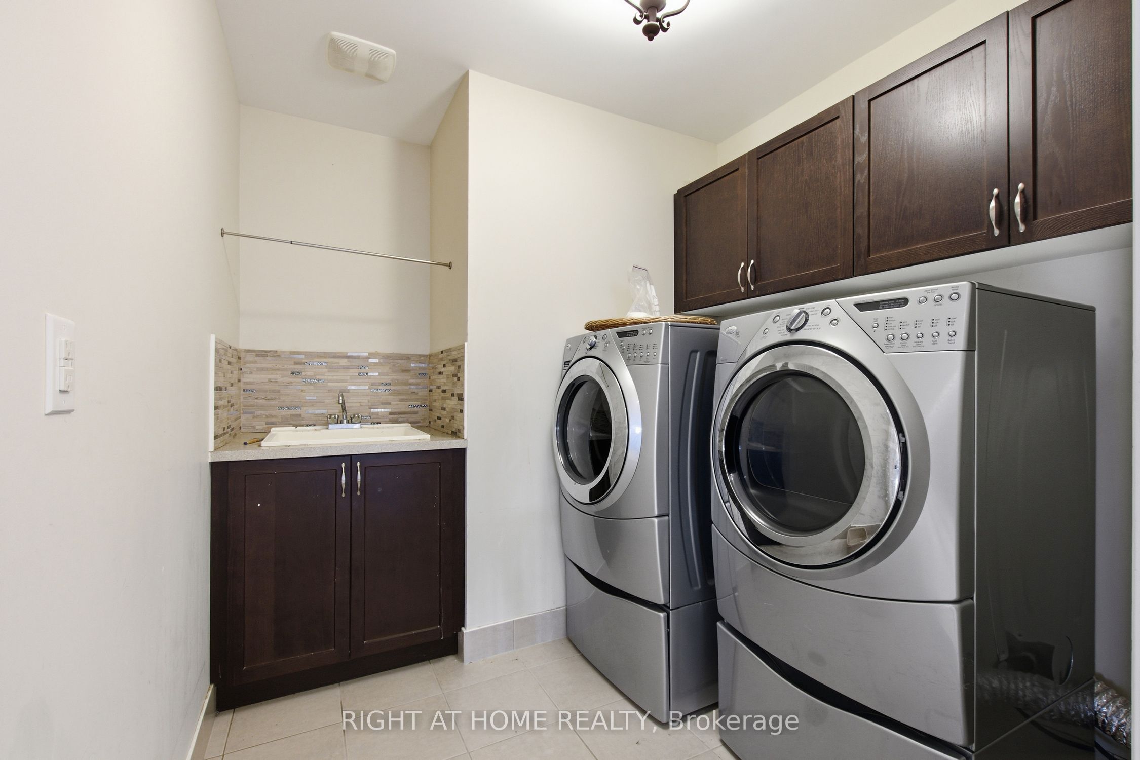 4713 Thomas Alton Boulevard Property Photo 24